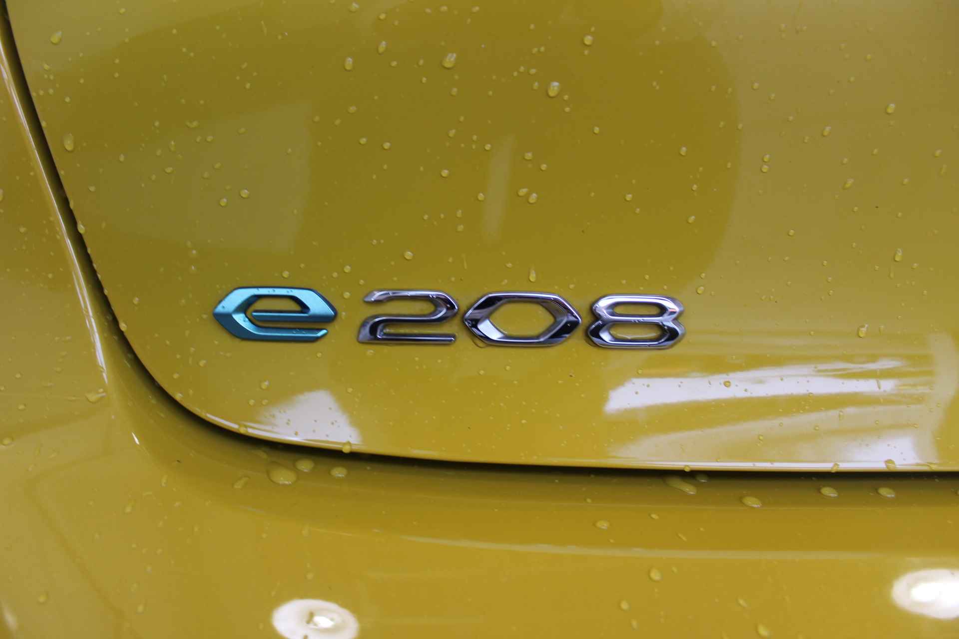 Peugeot e-208 EV Active 50 kWh | Elektrische ramen voor | Cruise control | apple Carplay | Keyless start - 26/32