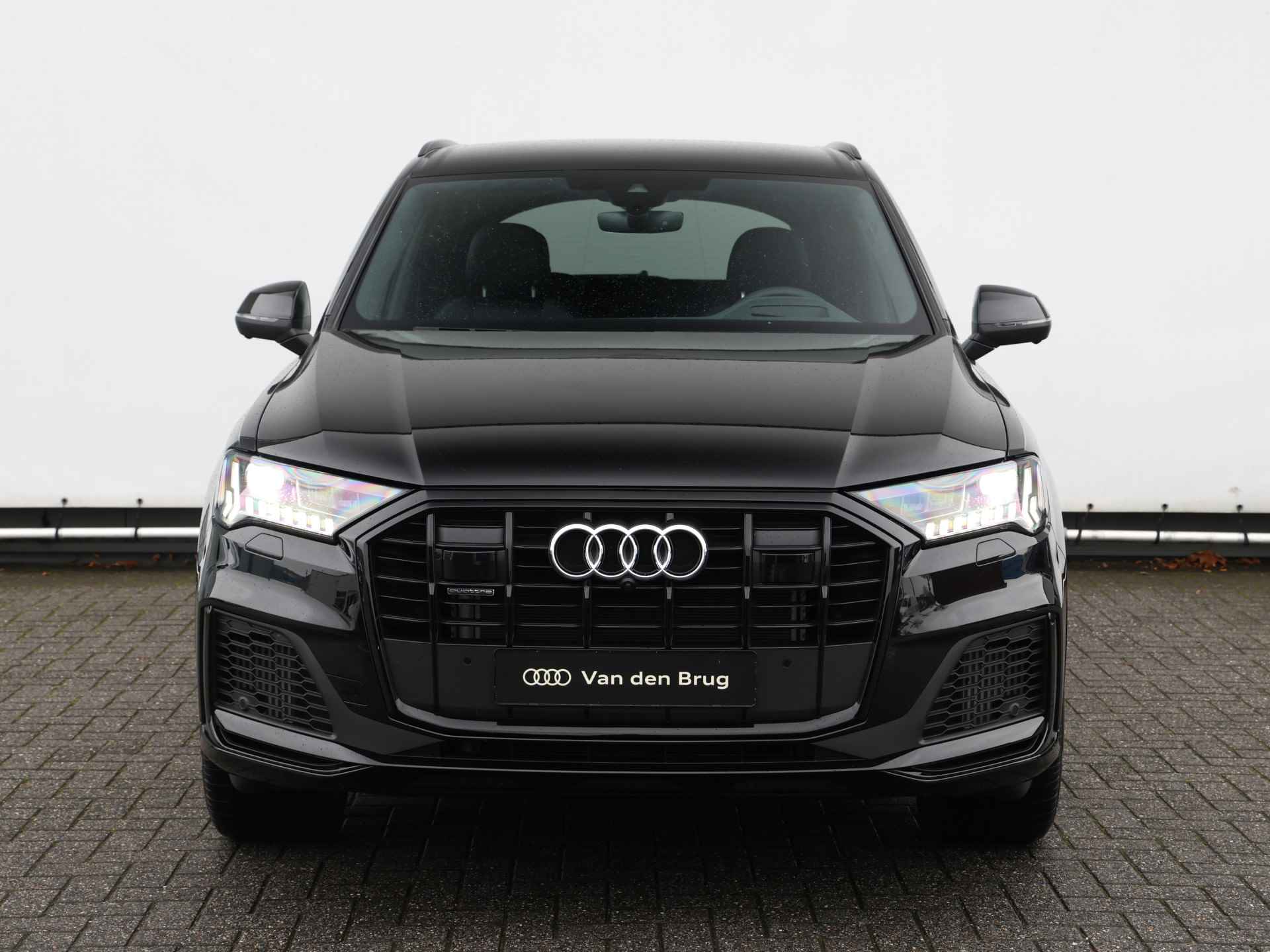 Audi Q7 55 TFSI e quattro Pro Line S 381pk | B&O | Servo | Head-up | 360° camera | Luchtvering | Trekhaak | Keyless | Adaptive Cruise | Dodehoekdetectie | Stoelverwarming v+a | Stuurwielverwarming - 4/62