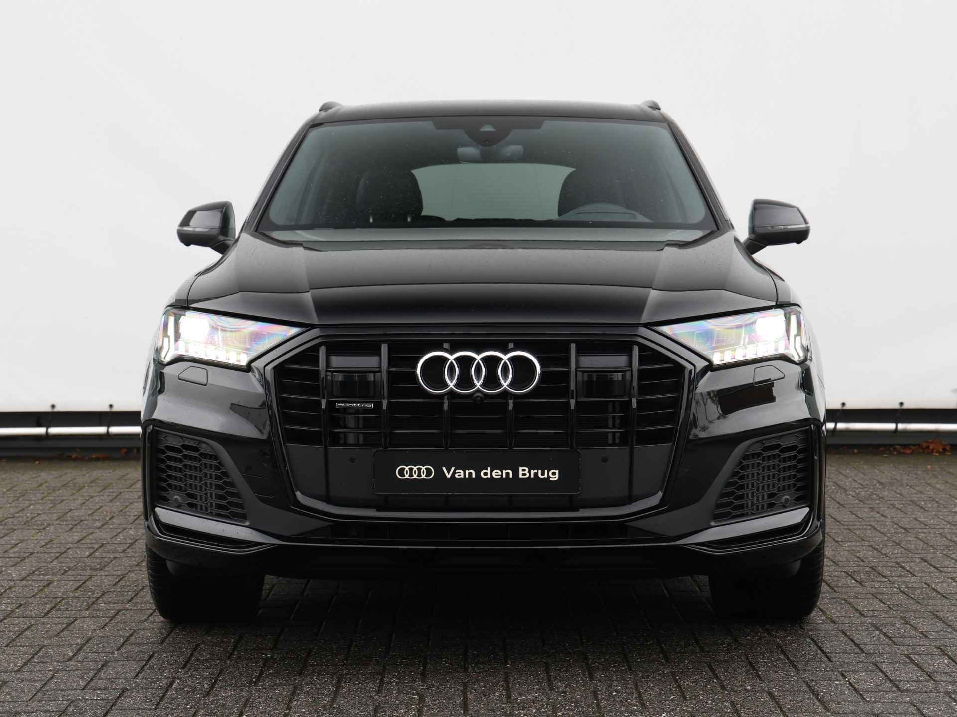 Audi Q7 55 TFSI e quattro Pro Line S 381pk | B&O | Servo | Head-up | 360° camera | Luchtvering | Trekhaak | Keyless | Adaptive Cruise | Dodehoekdetectie | Stoelverwarming v+a | Stuurwielverwarming - 18/62