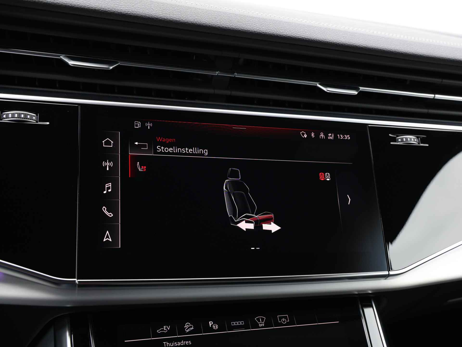 Audi Q7 55 TFSI e quattro Pro Line S 381pk | B&O | Servo | Head-up | 360° camera | Luchtvering | Trekhaak | Keyless | Adaptive Cruise | Dodehoekdetectie | Stoelverwarming v+a | Stuurwielverwarming - 41/62