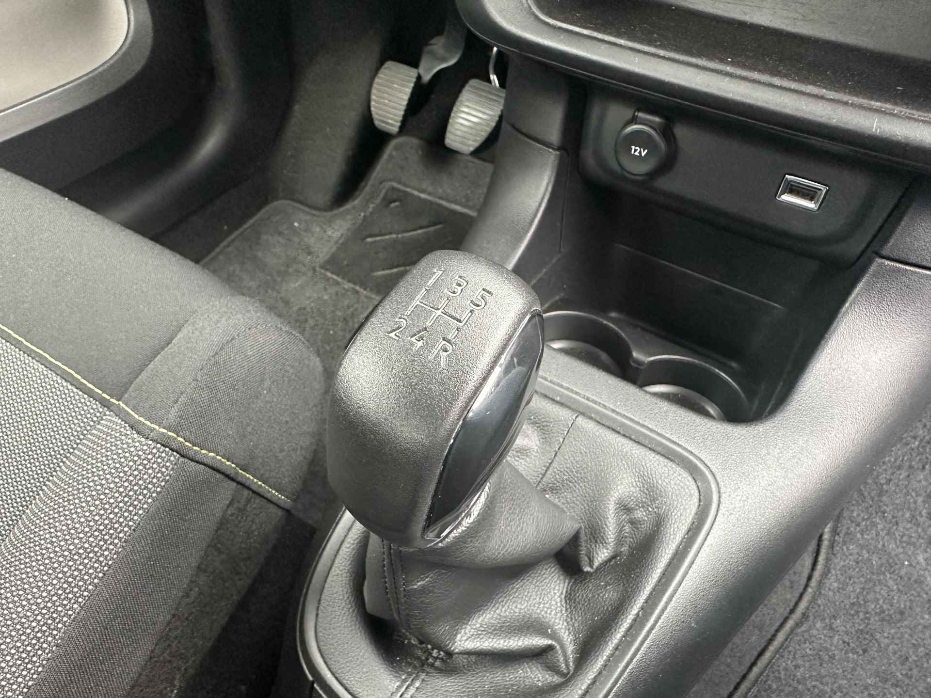 Citroën C3 1.2 PureTech 82pk S&S| Climate Control | Navigatie | Carplay | Cruise Control | Distributieriem vervangen - 12/23