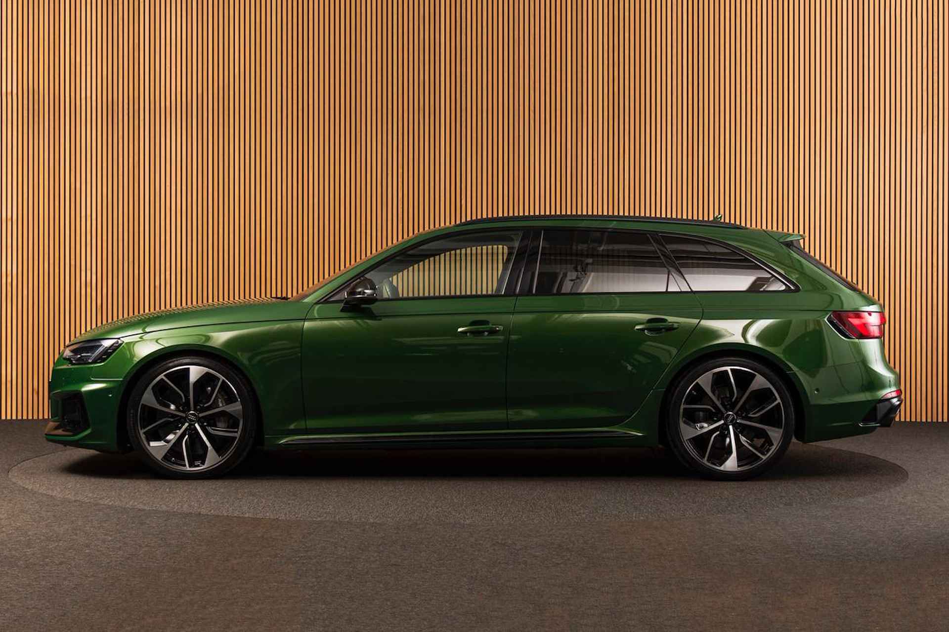 Audi RS4 Avant 2.9 TFSI quattro KERAMISCH-PANO-B&O-TOUR-CITY-PARKING - 2/21