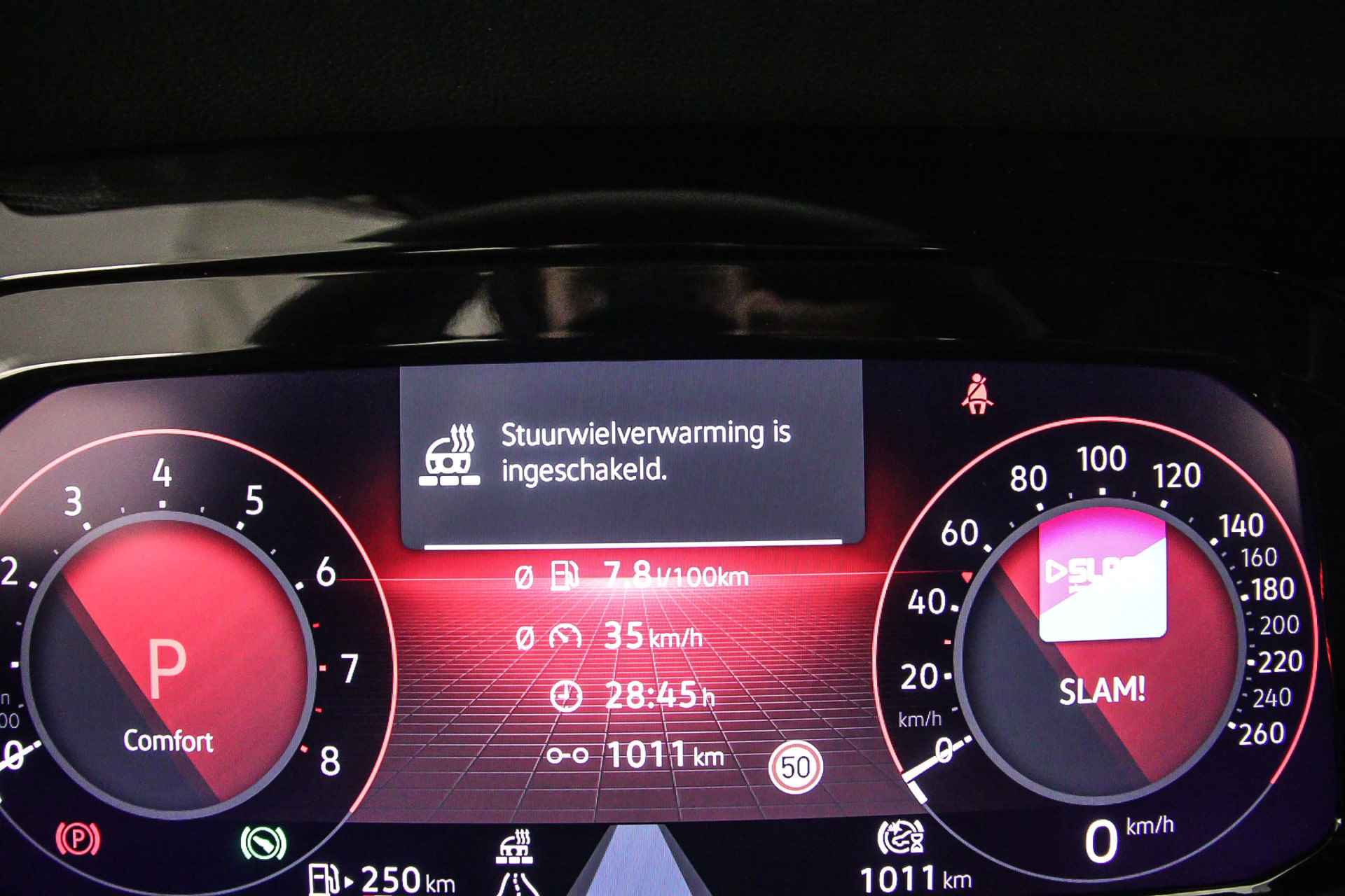 Volkswagen Golf R-Line Business 1.5 eTSI 150pk DSG Automaat Adaptive cruise control, Navigatie, Achteruitrijcamera, Stoelverwarming, Airco, DAB, Parkeersensoren, Stuurwiel verwarmd, LED verlichting - 18/47