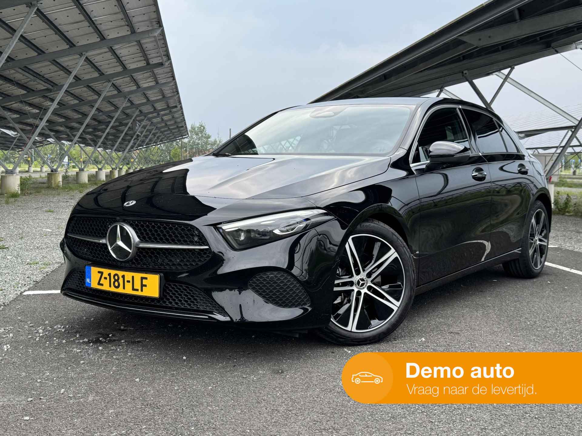 Mercedes-Benz A-klasse 180 Star Edition Luxury Line | Sfeerverlichting | Stoelverwarming | Parkeercamera | - 33/33