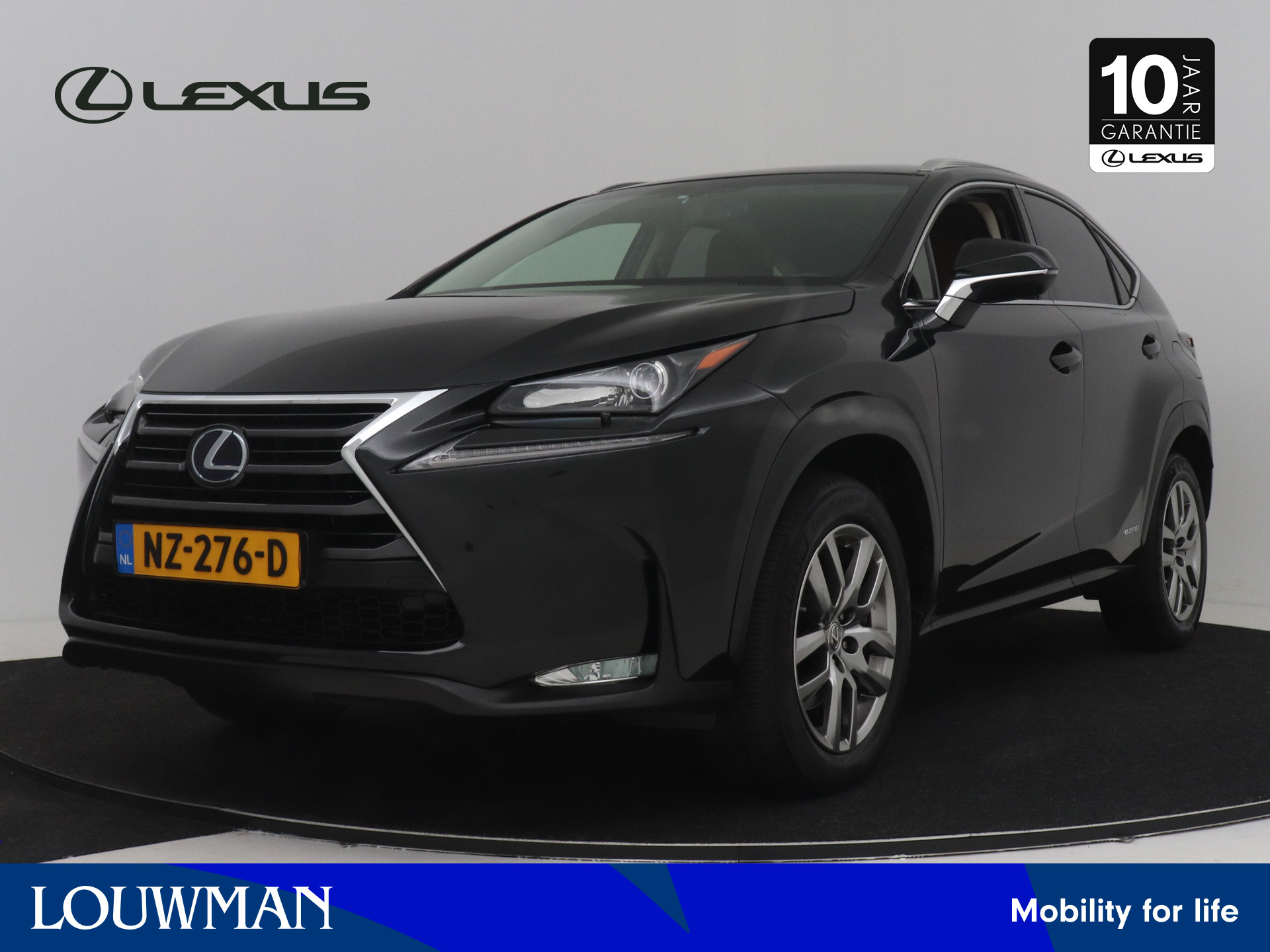 Lexus NX 300h AWD Luxury Line | Trekhaak | Leer | Adaptive Cruise Control | Stoelverwarming |