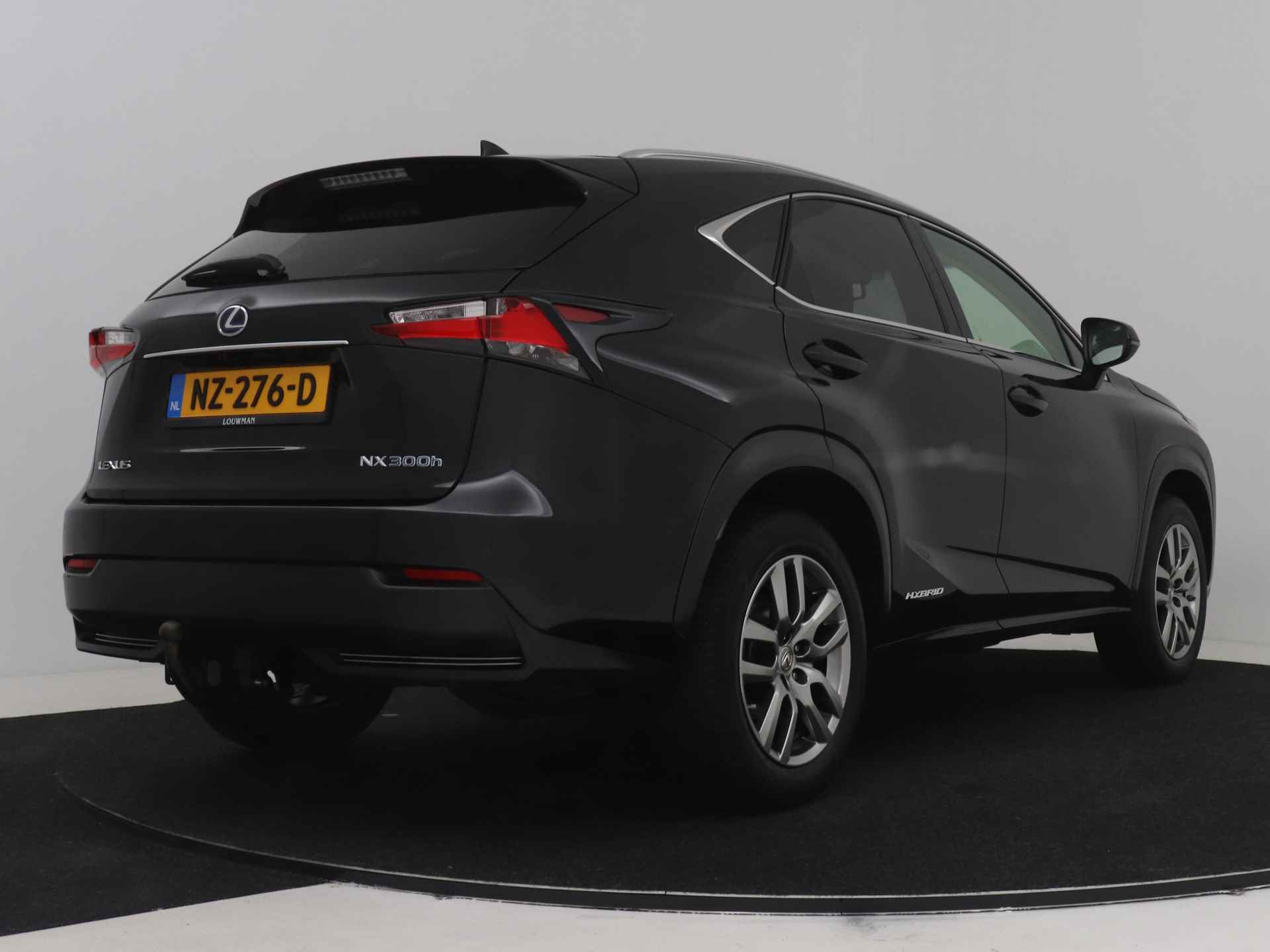 Lexus NX 300h AWD Luxury Line | Trekhaak | Leer | Adaptive Cruise Control | Stoelverwarming | - 3/56