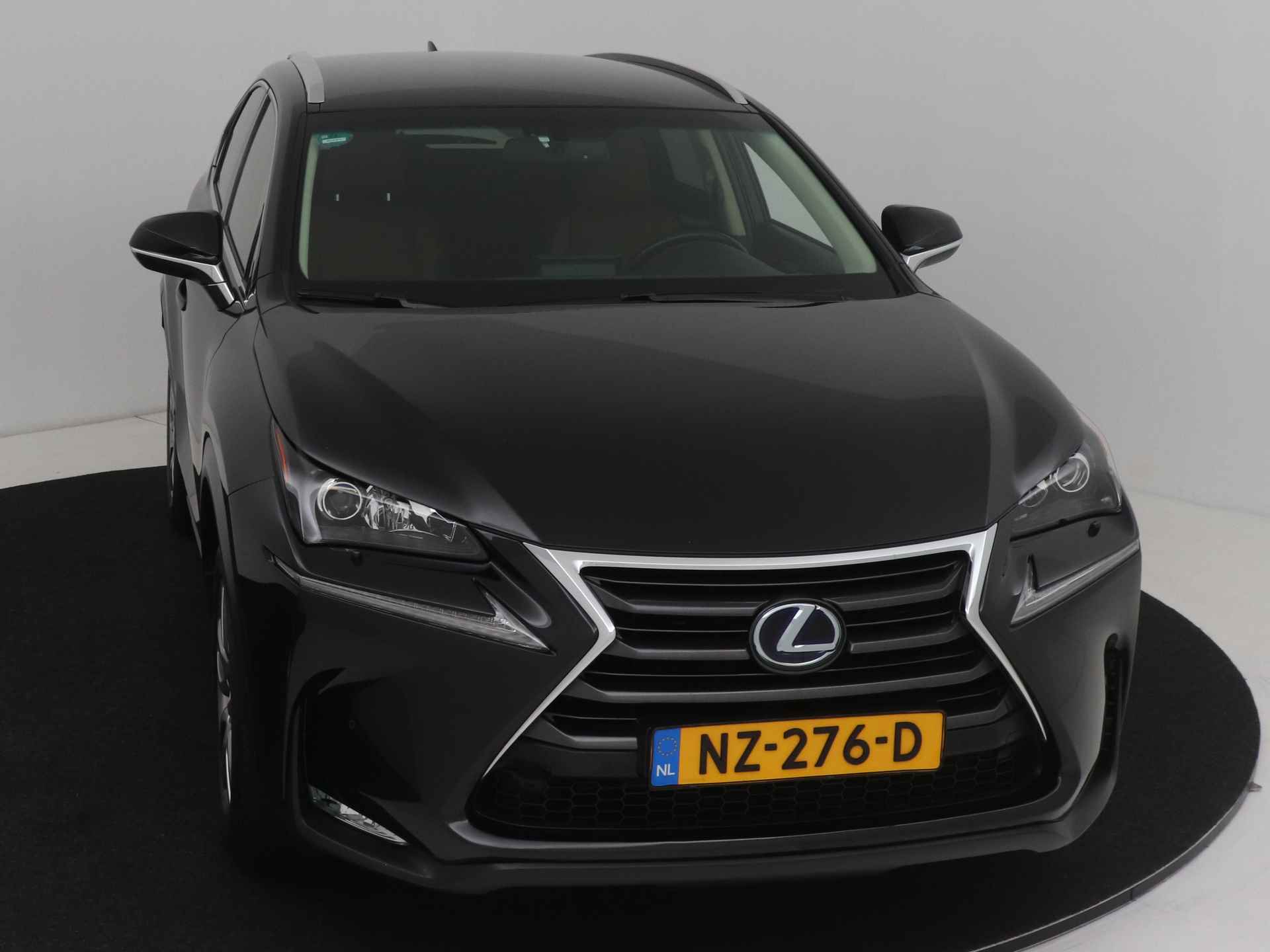 Lexus NX 300h AWD Luxury Line | Trekhaak | Leer | Adaptive Cruise Control | Stoelverwarming | - 28/56