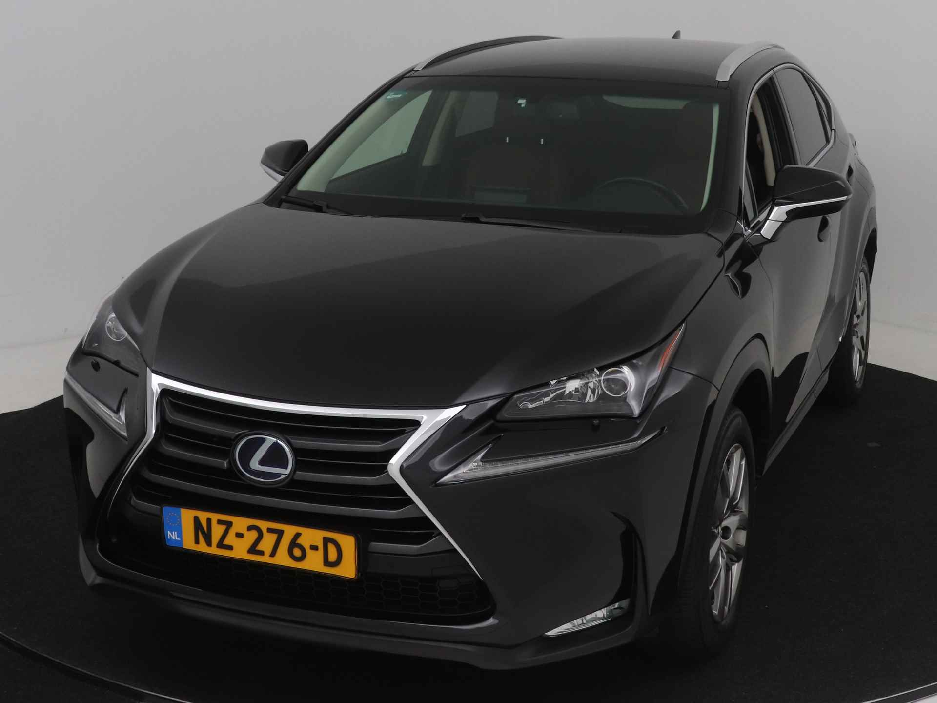 Lexus NX 300h AWD Luxury Line | Trekhaak | Leer | Adaptive Cruise Control | Stoelverwarming | - 29/56