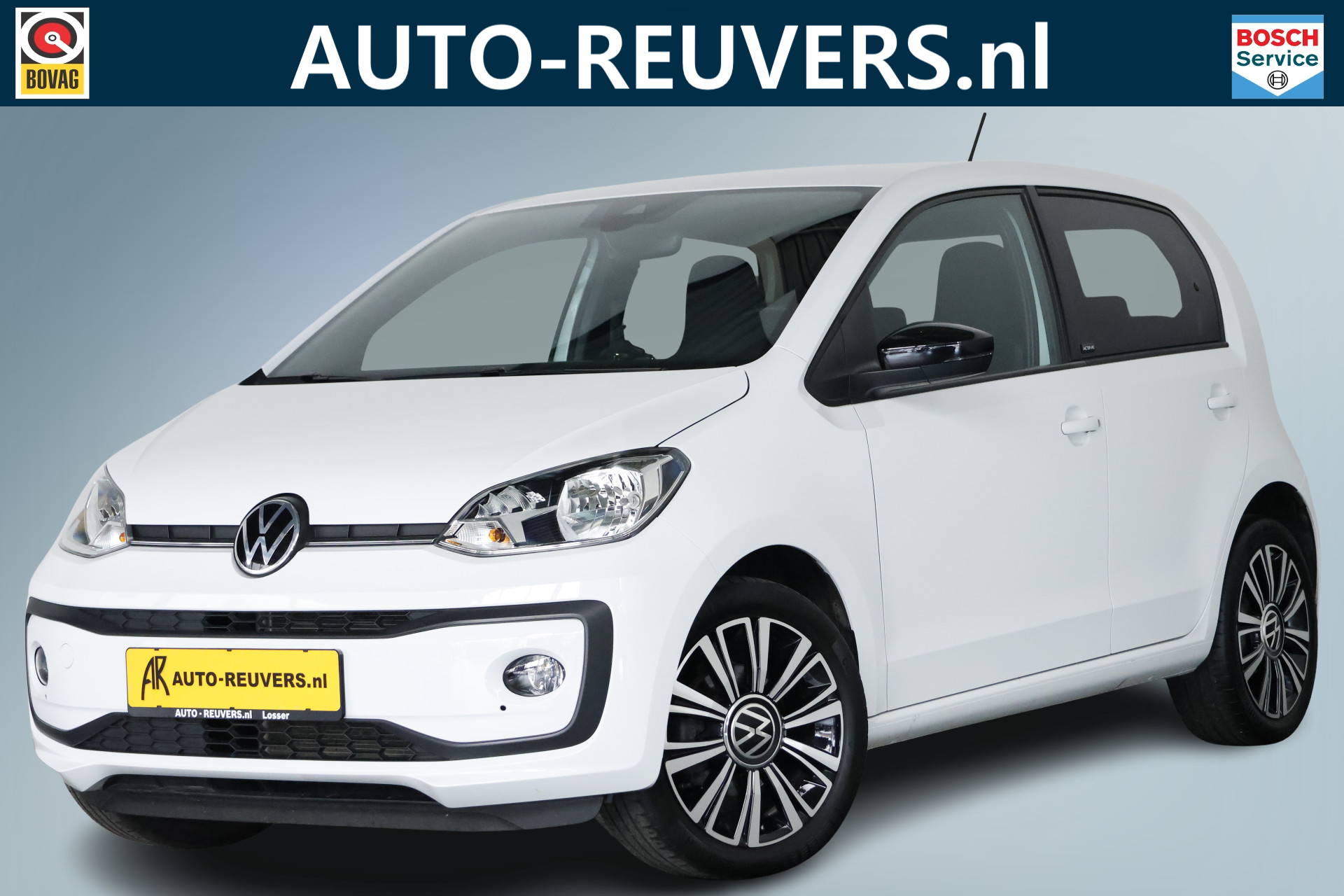 Volkswagen up! 1.0 Active Black Edition / Clima / Camera / Bluetooth / Cruisecontrol