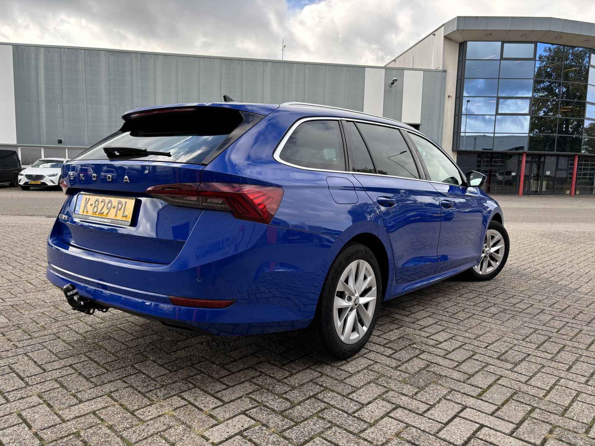 Škoda Octavia Combi 1.0 TSI Business Edition Plus NL-Auto 1e eigenaar / Apple/Android Carplay / Trekhaak / Digitaal Display / Parkeersensoren - 7/27