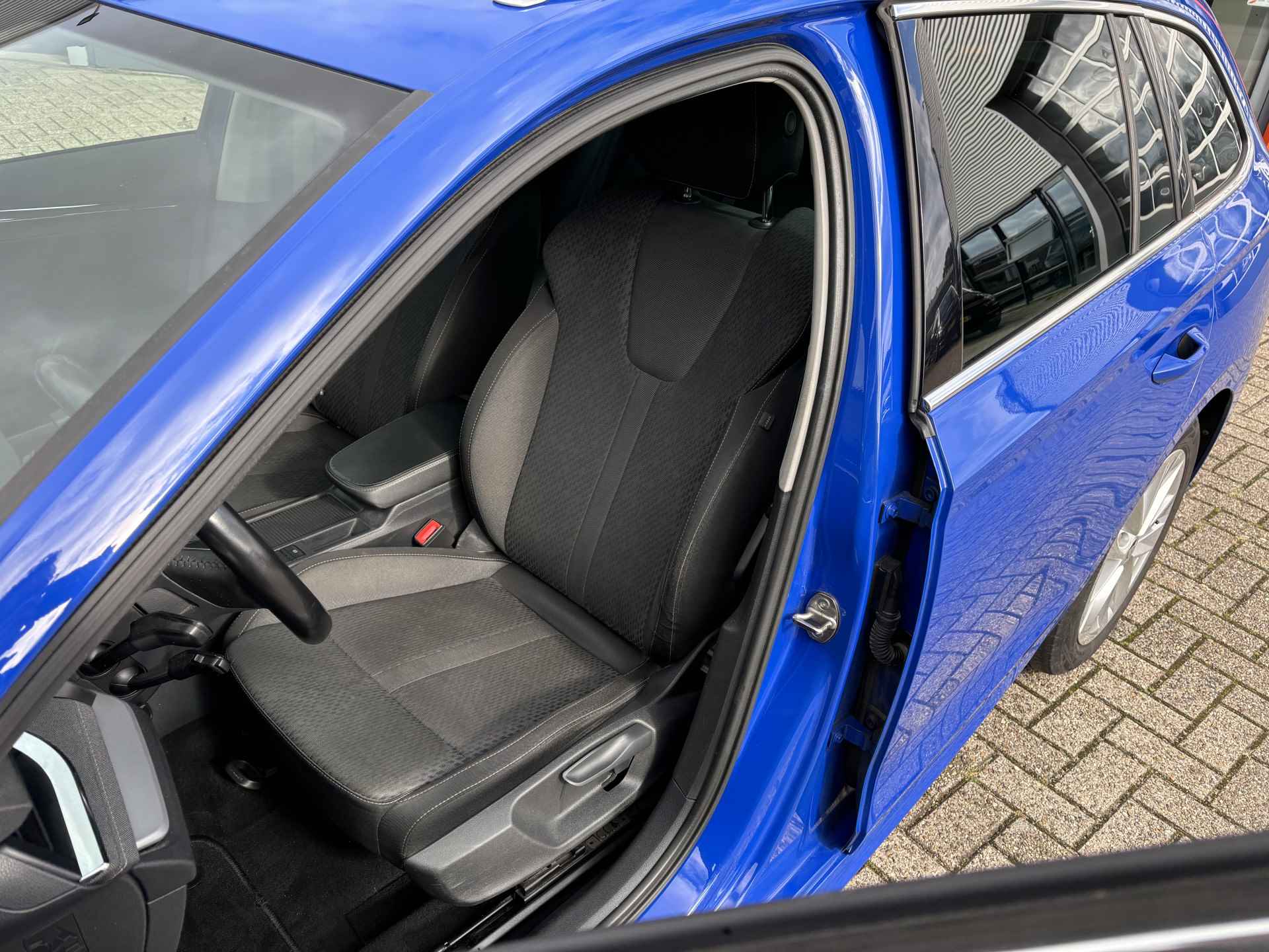 Škoda Octavia Combi 1.0 TSI Business Edition Plus NL-Auto 1e eigenaar / Apple/Android Carplay / Trekhaak / Digitaal Display / Parkeersensoren - 16/27