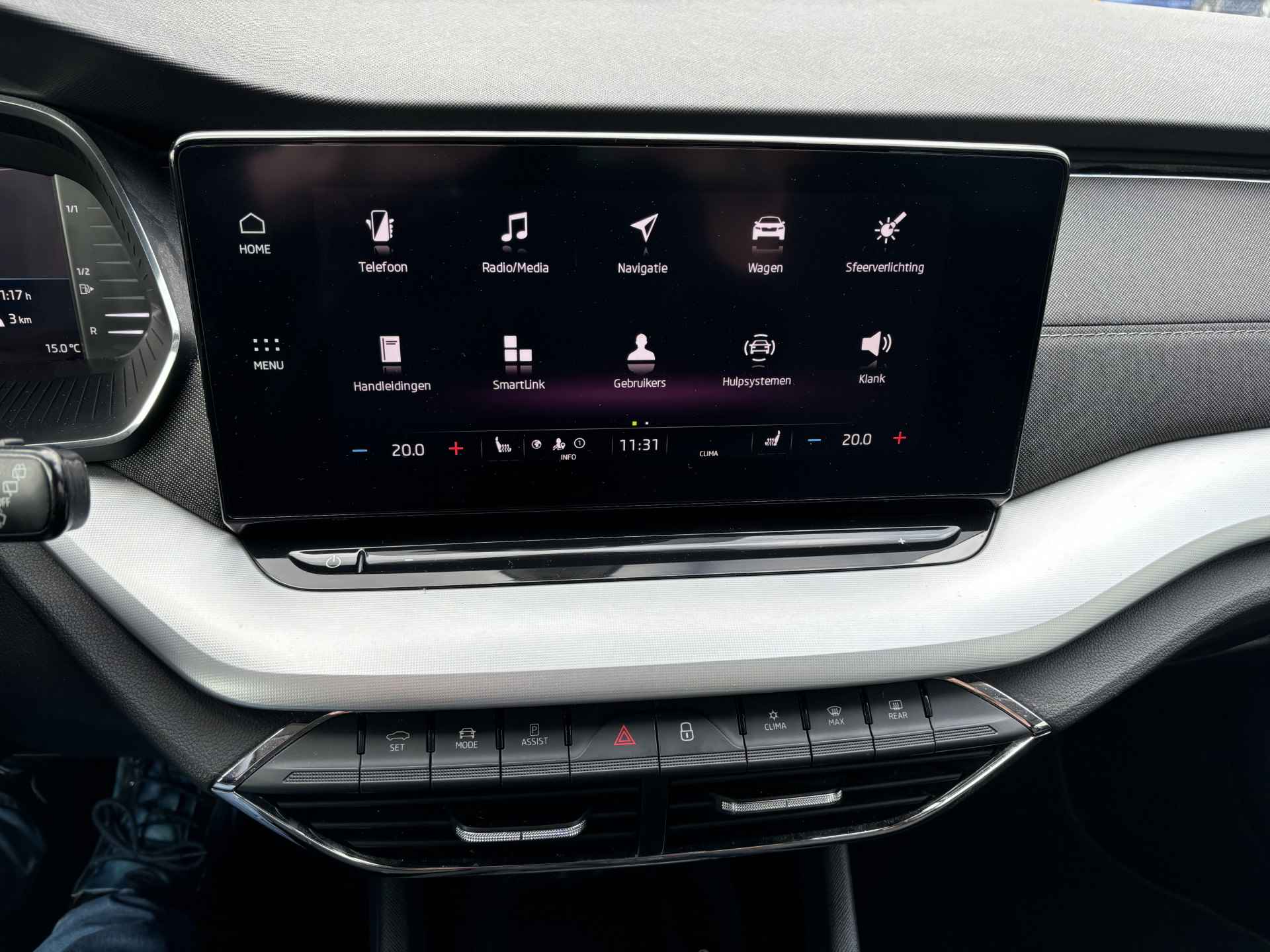 Škoda Octavia Combi 1.0 TSI Business Edition Plus NL-Auto 1e eigenaar / Apple/Android Carplay / Trekhaak / Digitaal Display / Parkeersensoren - 25/27