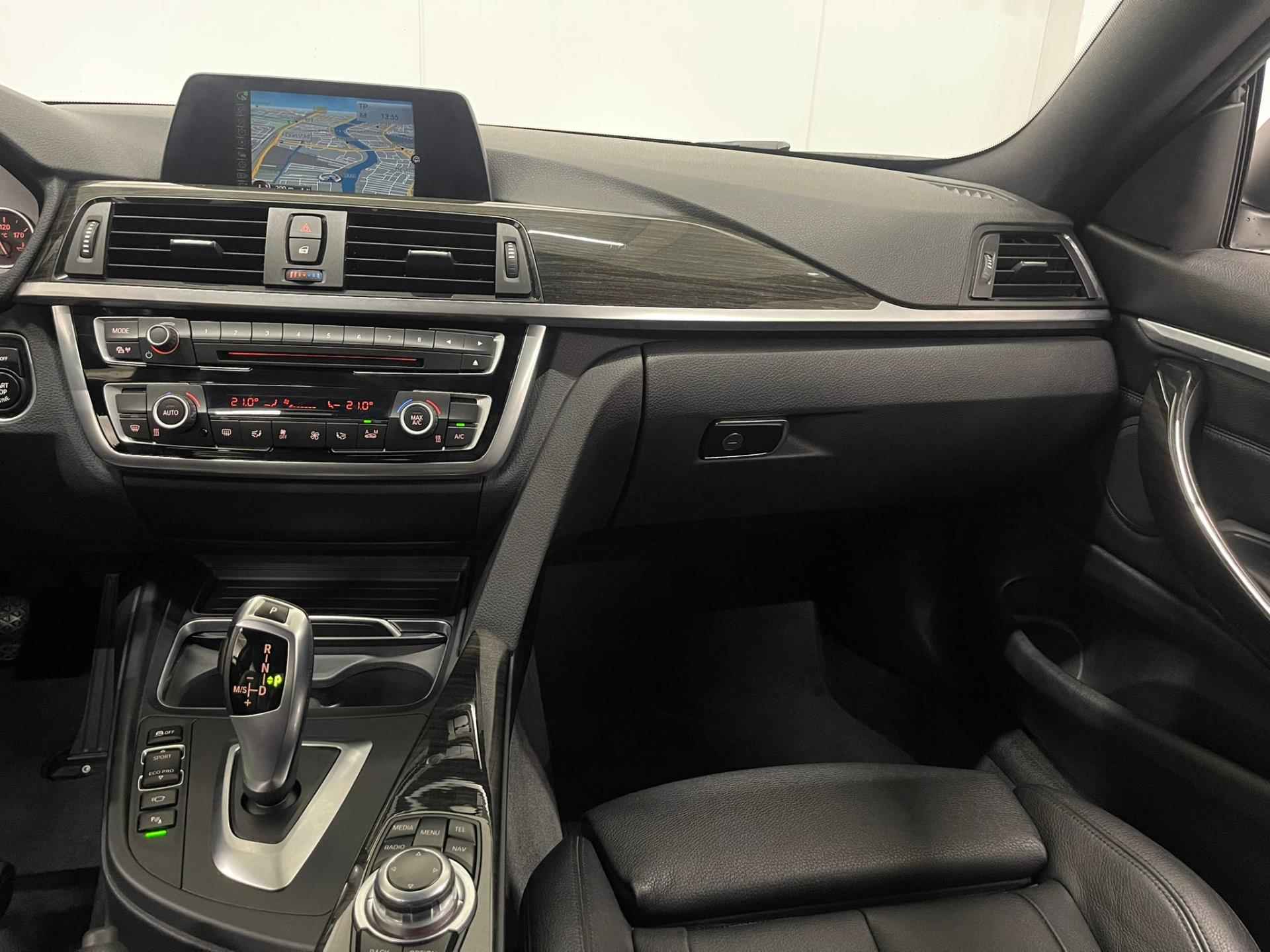 BMW 4-serie Coupé 420i Luxury - 16/18