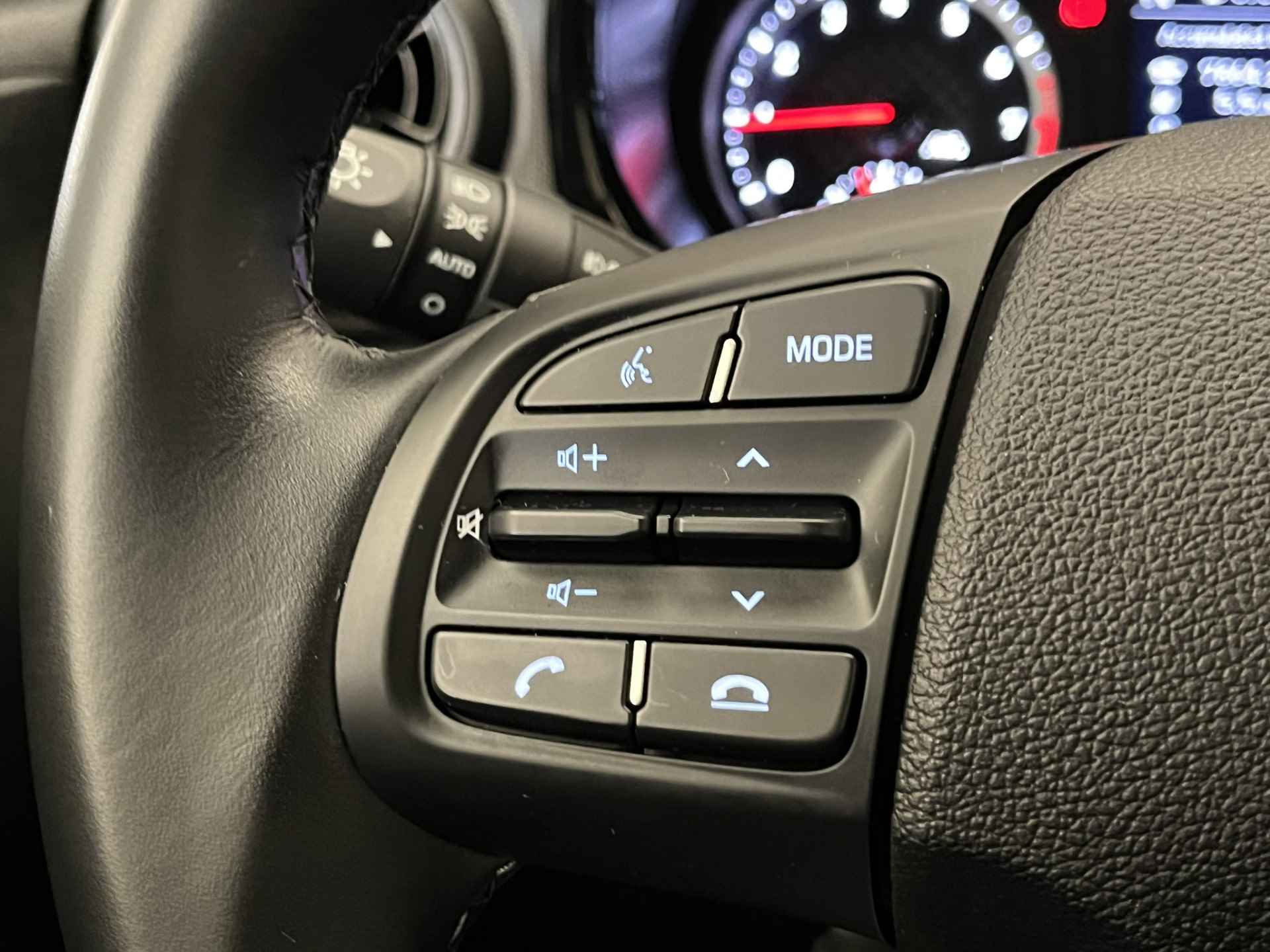 Hyundai i10 1.0 Comfort 5-zits Automaat | 5-Deurs | Airco | Cruise | Bluetooth | DAB | Rijstrooksensor | Central - 8/39
