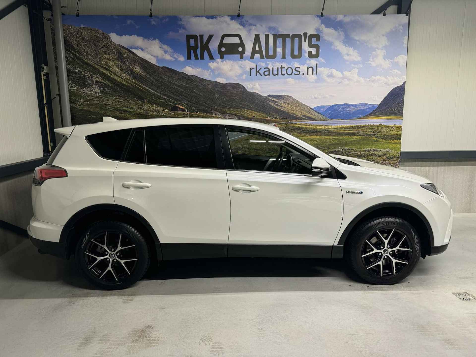 Toyota RAV4 2.5 Hybrid AWD Executive / 360 °/ Trekh. - 18/43