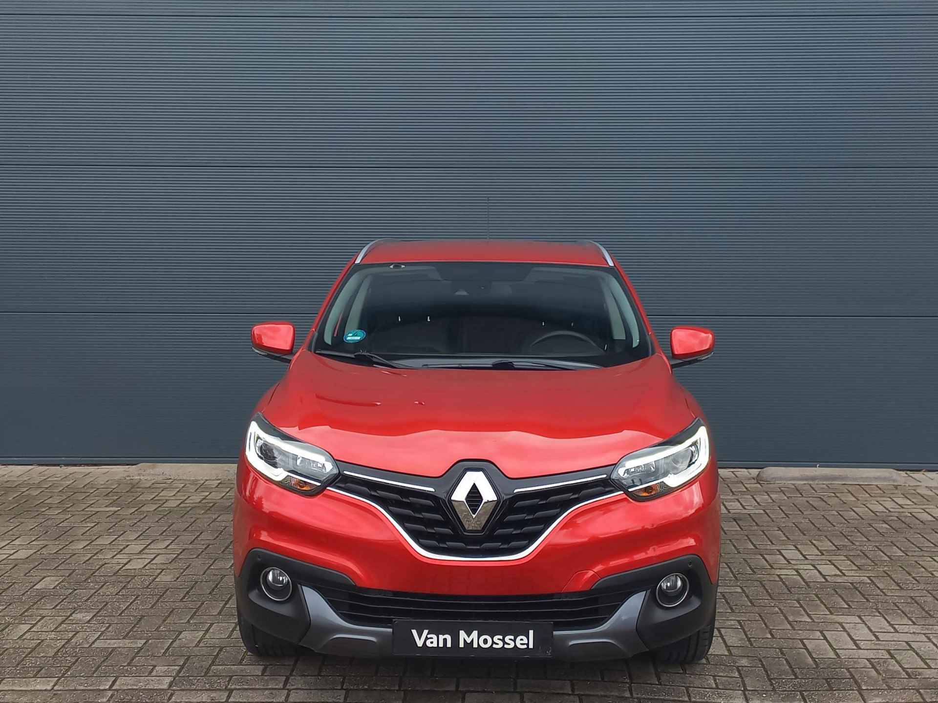 Renault Kadjar 1.2 TCe Intens | Navigatie | Achteruitrijcamera | Trekhaak | Apple Carplay/Android Auto | Climat Control - 3/31