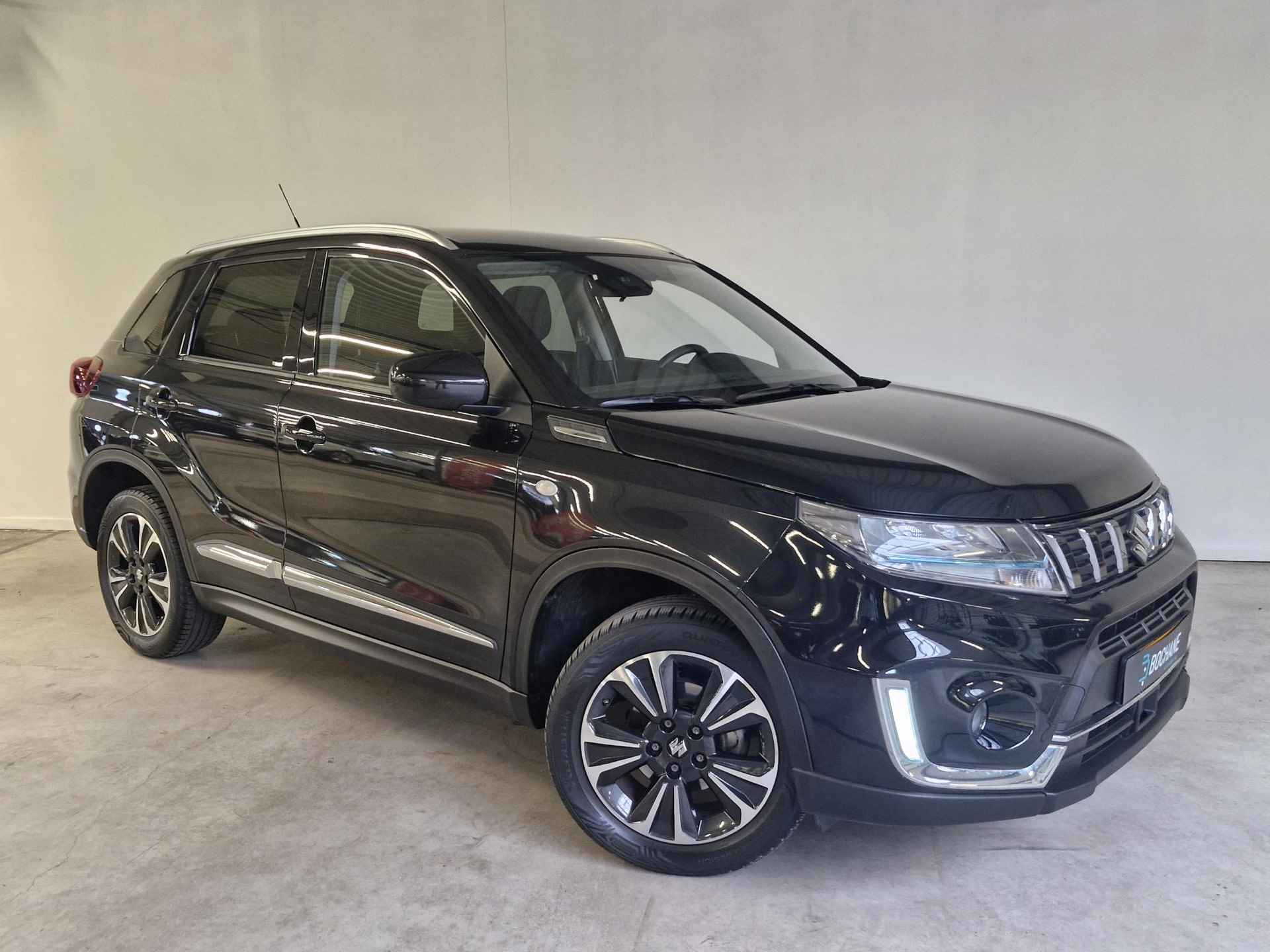 Suzuki Vitara 1.4 Boosterjet Select Smart Hybrid | NL-auto | 1e Eig. | Trekhaak | All-season Banden | Navigatie | Camera | Apple Carplay & Android Auto - 3/33