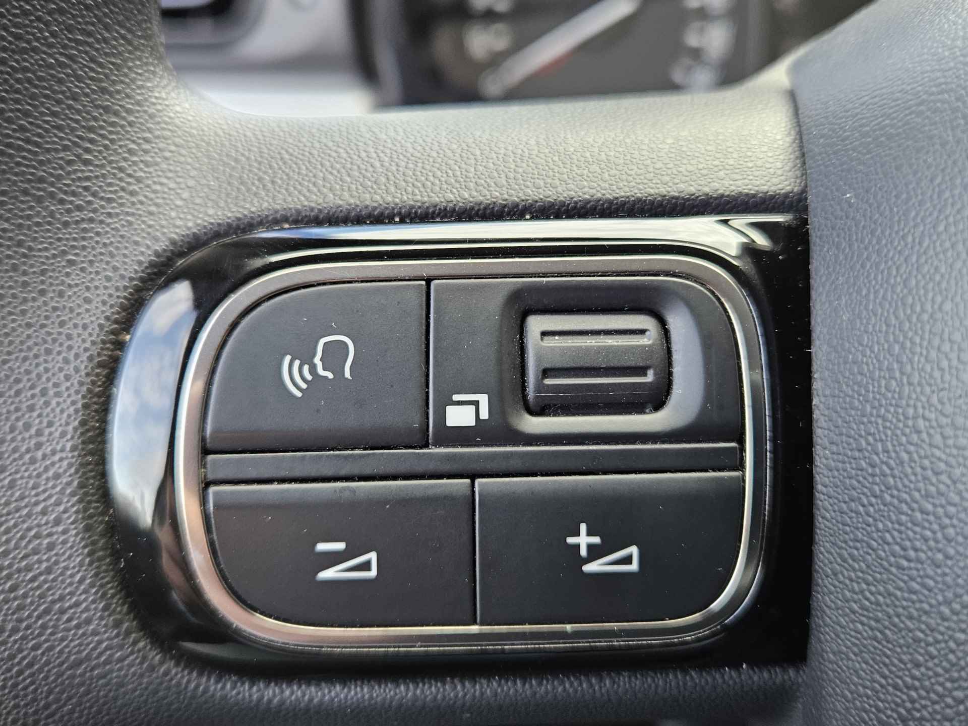 Citroën C3 1.2 PureTech Feel 5 deurs | Navigatie | Climate Control | Parkeerhulp Achter - 26/35