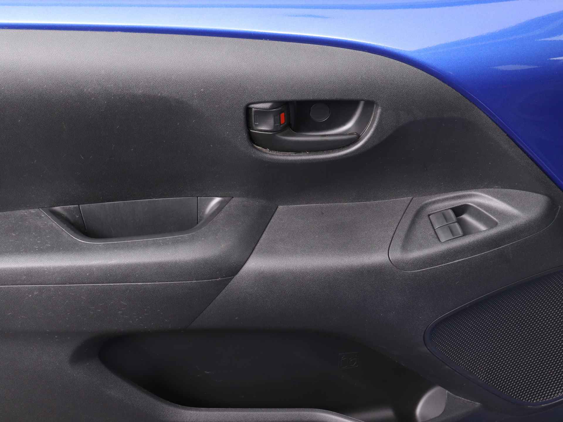 Peugeot 108 1.0 e-VTi Active | Airco | Bluetooth | Getinte Achterruiten | - 32/40