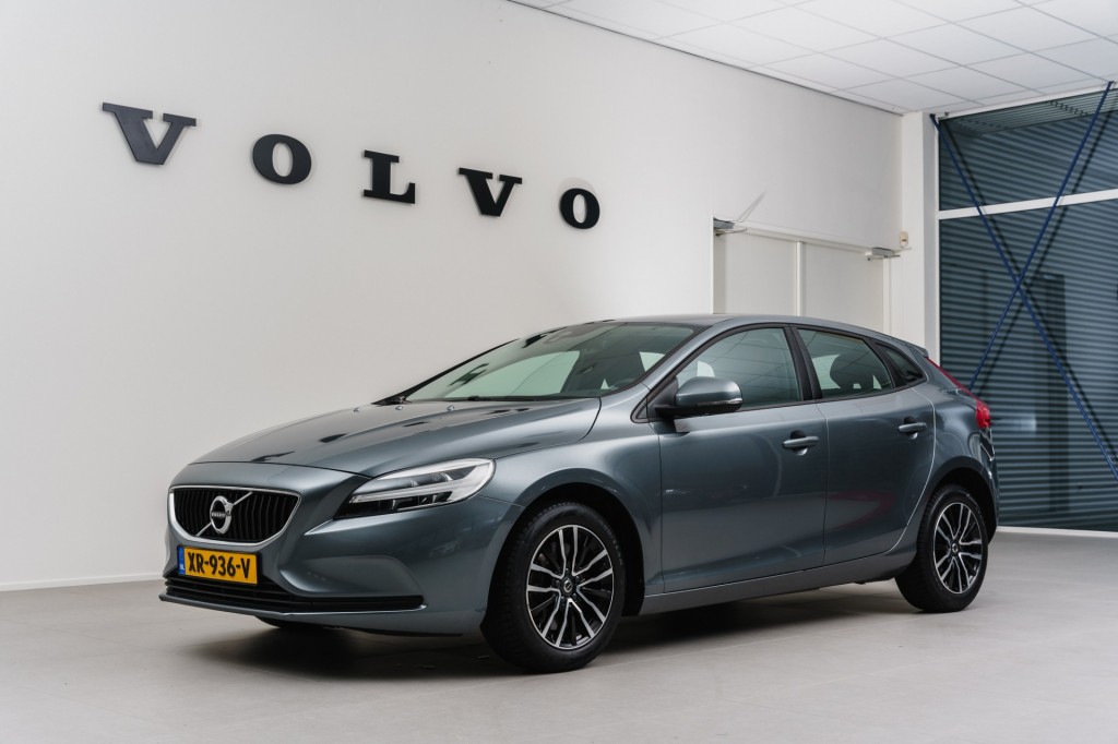 VOLVO V40 T2 Geartronic Polar