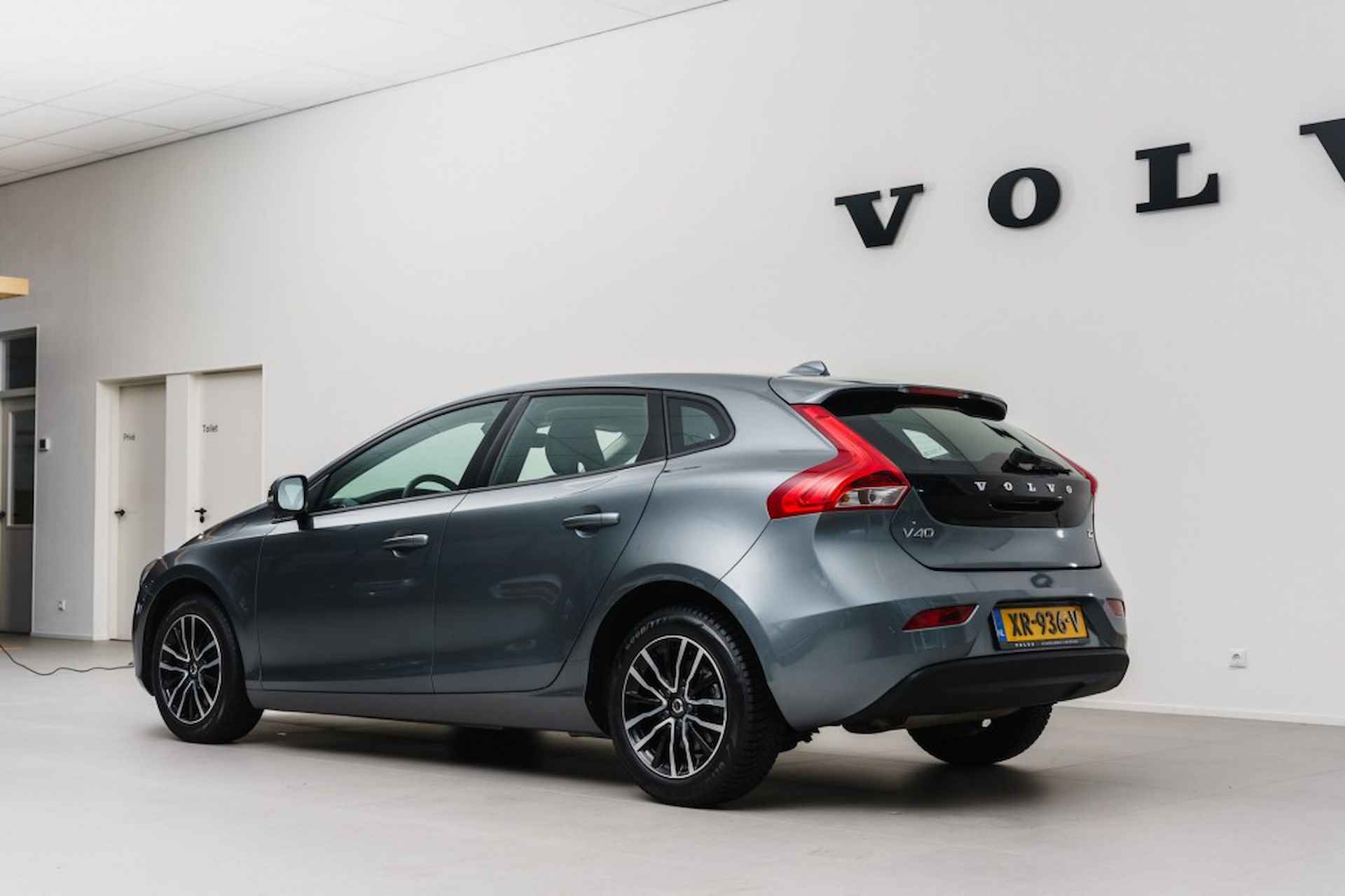 VOLVO V40 T2 Geartronic Polar - 3/22