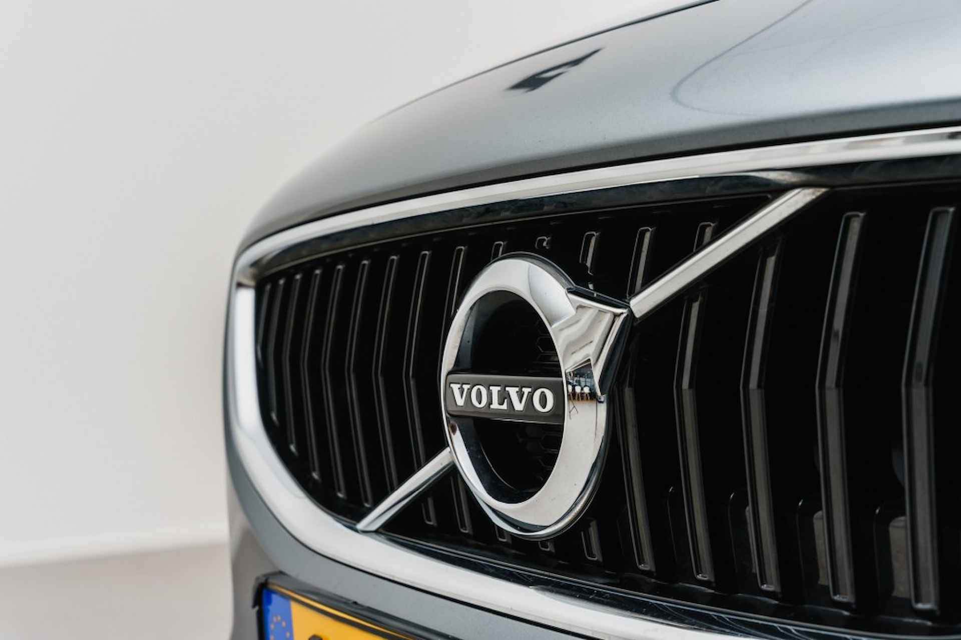 VOLVO V40 T2 Geartronic Polar - 21/22