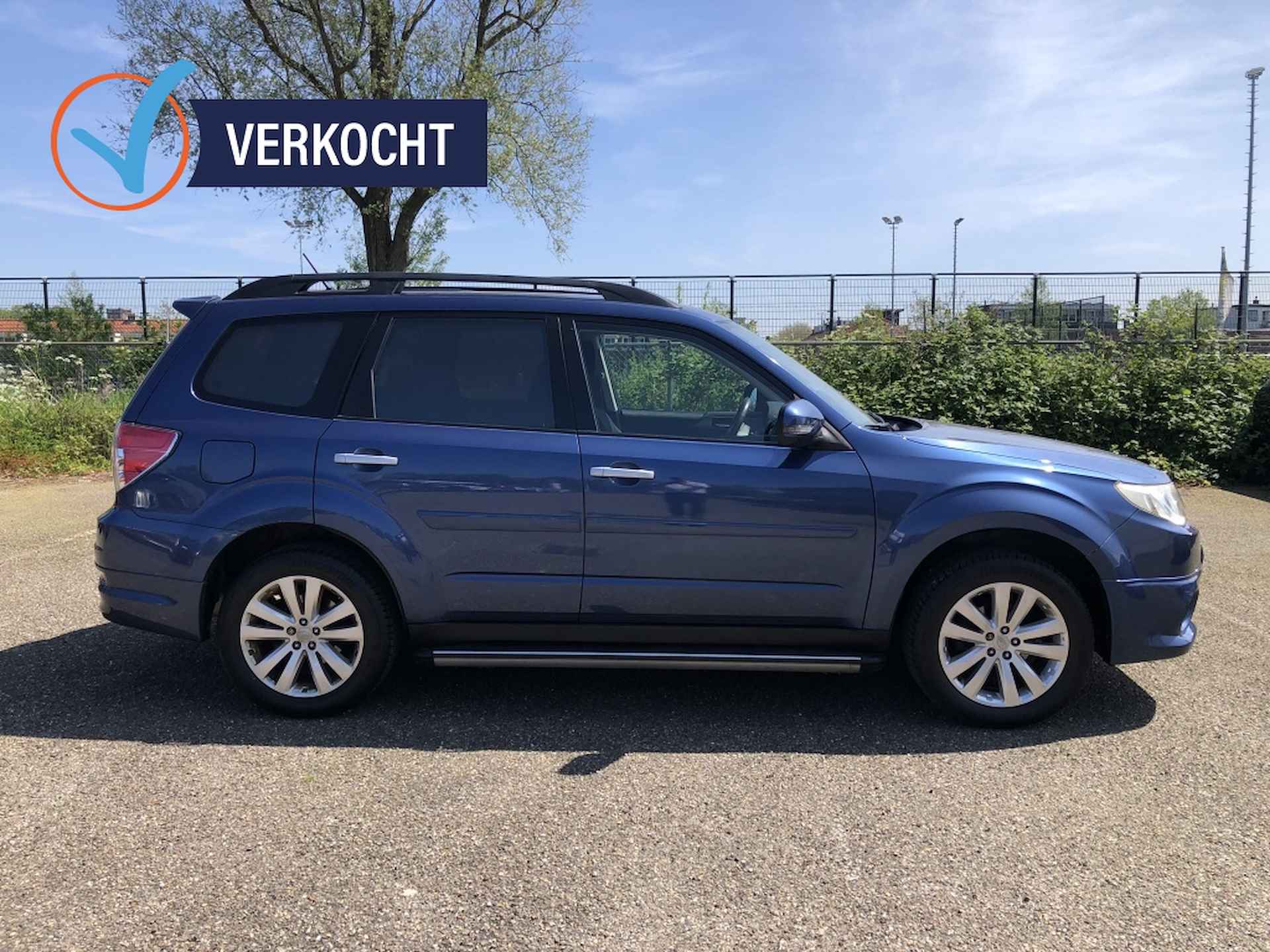 Subaru Forester 2.0 XS Luxury - 2/25