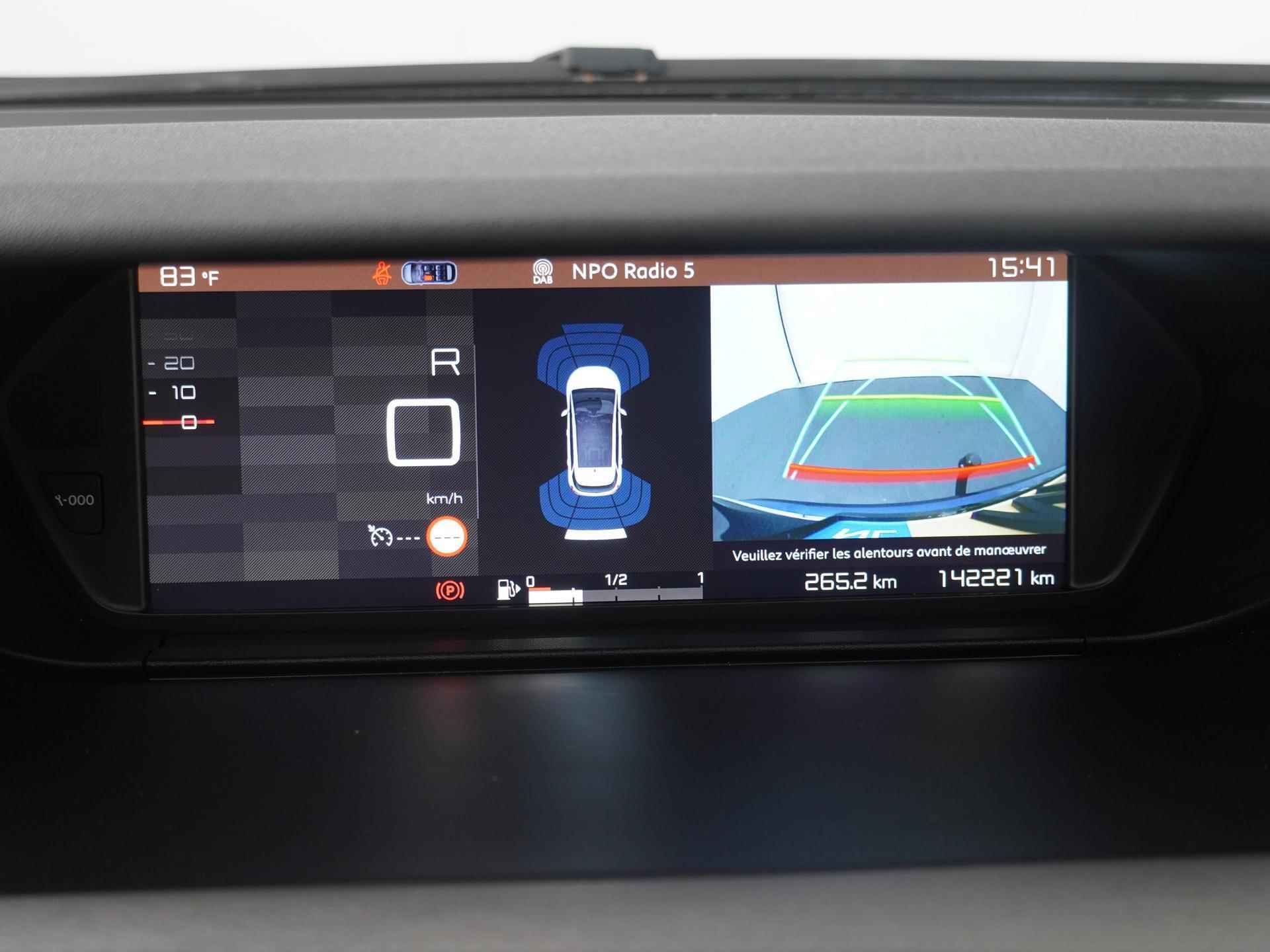 Citroen C4 Picasso 1.2 PureTech Feel Navigatie|Lm Velgen|a uitrijcamera|Trekhaak - 18/21