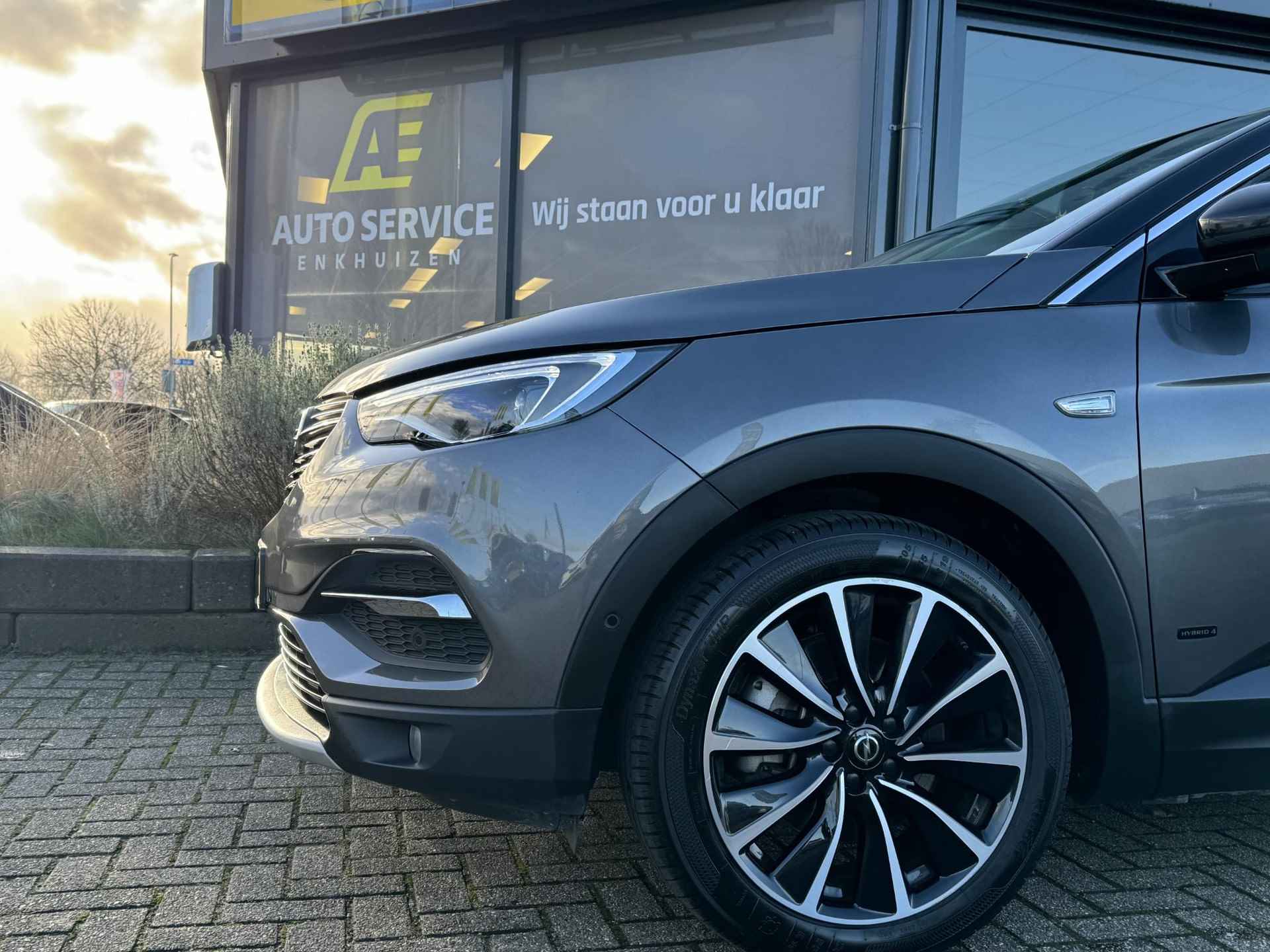 Opel Grandland X 1.6 Turbo Hybrid4 Ultimate 300pk ! | Stoelventilatie/verwarming | Camera | Full LED | Leer | Carplay |Navi | Cruise - 3/51