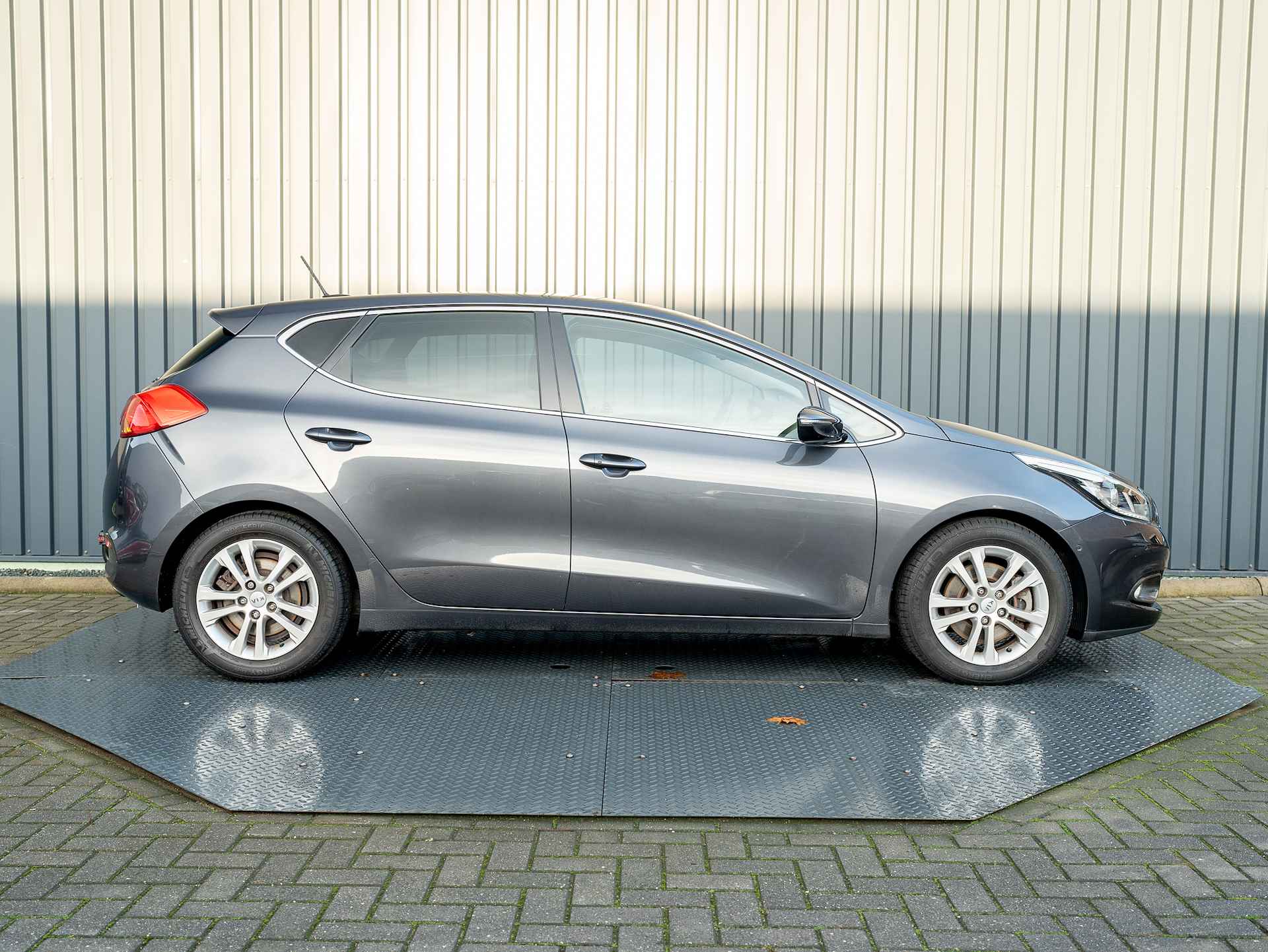 Kia cee'd 1.6 GDI Super Pack | Trekhaak afnb. | Camera | Prijs Rijklaar!! - 22/43