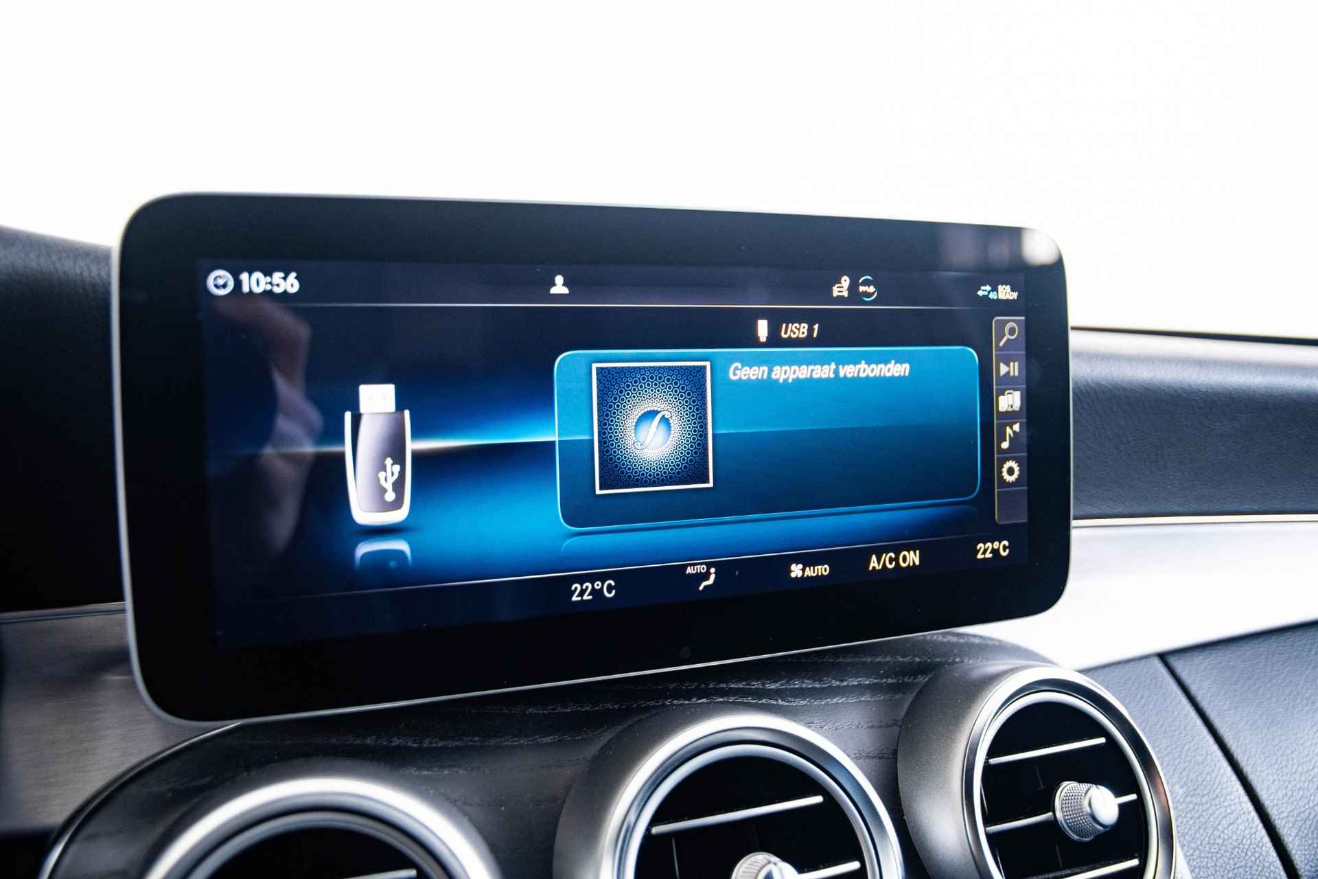 Mercedes-Benz C-klasse 180 Business Solution AMG Exterieur/Interieur - Sportonderstel - Multifunctioneel sportstuur - Comfortpakket - Stoelverwarming voor - Spiegelpakket - Led koplampen - DAB - - 65/69