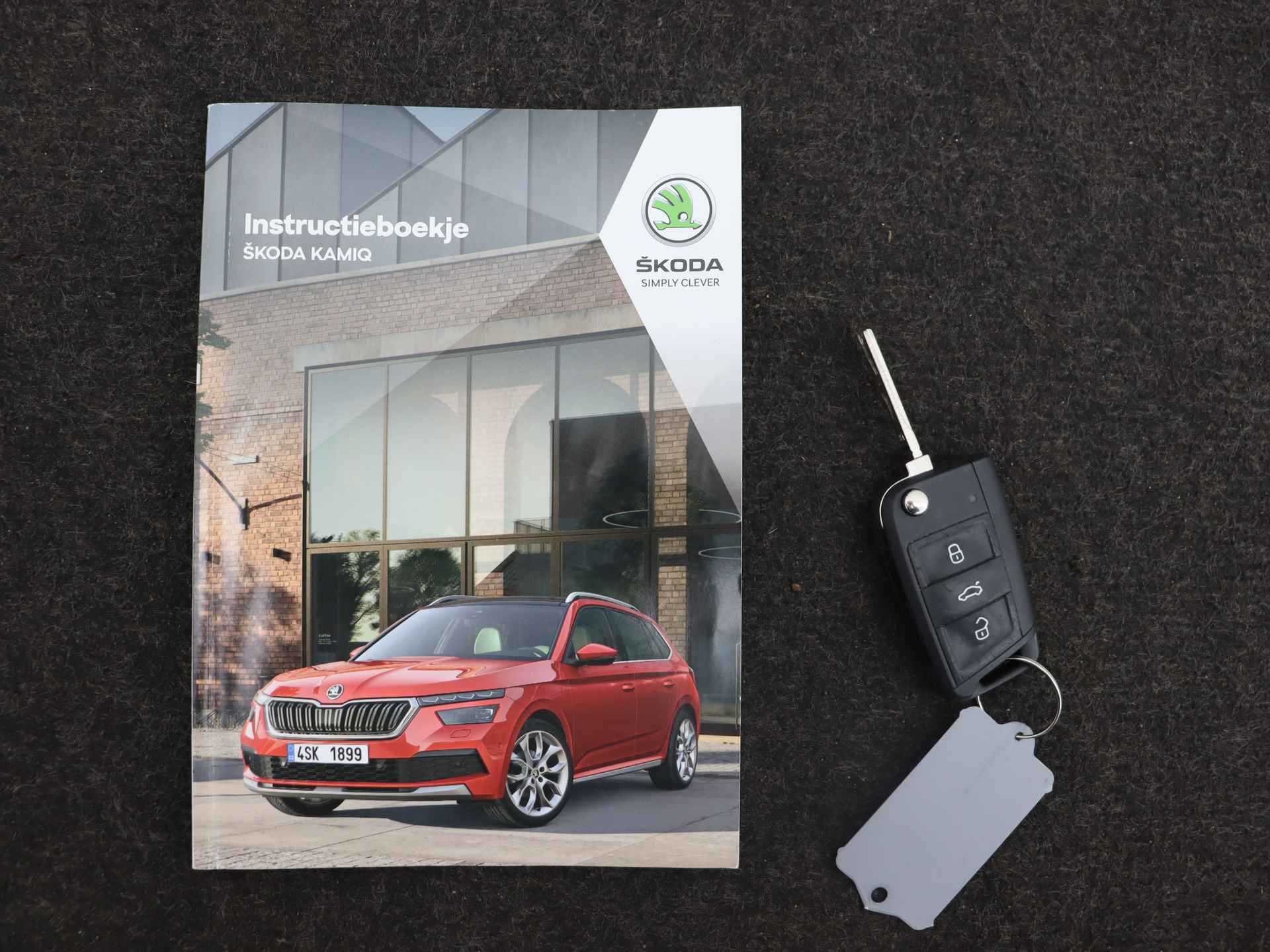 Škoda Kamiq 1.0 TSI Active | Parkeersensor achter | Cruise control | Bluetooth | Dakrails | - 11/35
