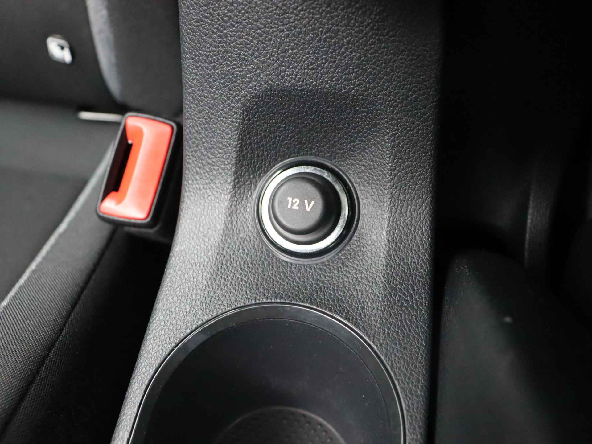 Škoda Kamiq 1.0 TSI Active | Parkeersensor achter | Cruise control | Bluetooth | Dakrails | - 27/35