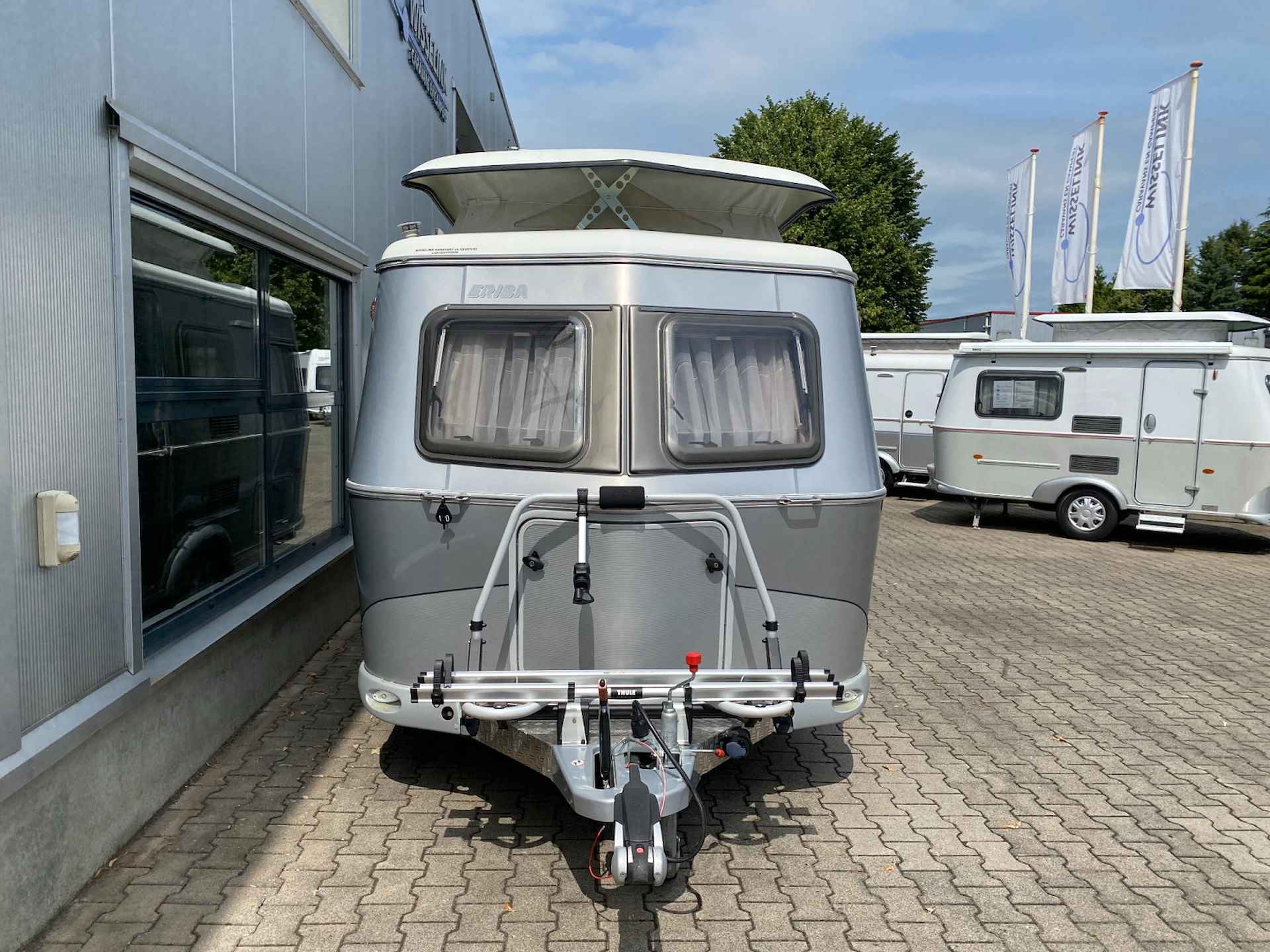 Eriba Touring Troll 550 GT Silver Voortent INCL. STALLING - 20/22