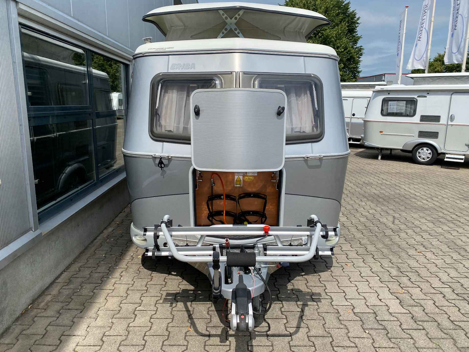 Eriba Touring Troll 550 GT Silver Voortent INCL. STALLING - 21/22