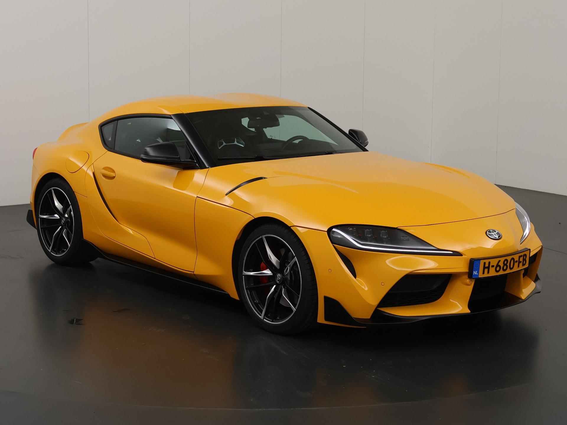 Toyota Supra 3.0 Legend Premium | Gazoo Racing | 340pk | Navigatie | Sportstoelen | HUD | Camera | DAB | Stoelverwarming | JBL Audio | 19" Lichtmetalen velgen | Dealer Onderhouden | - 24/45