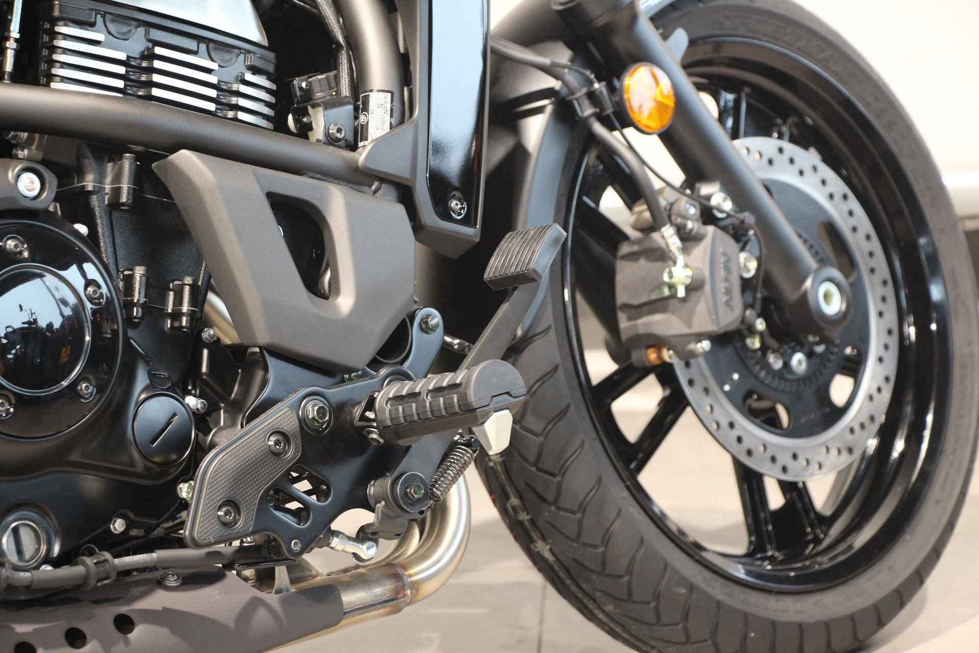 Kawasaki VULCAN S - 10/13