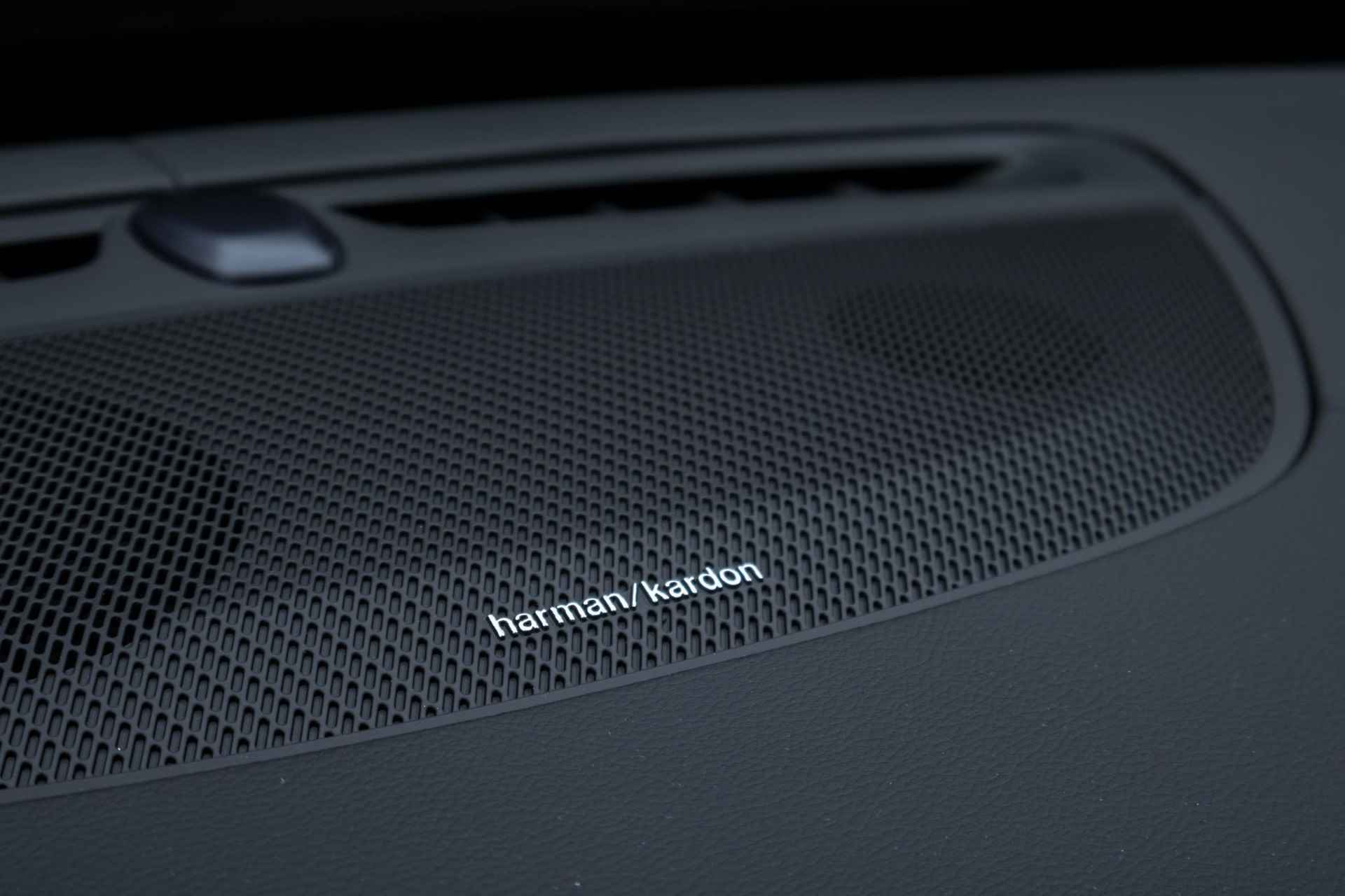 Volvo XC90 T8 Recharge AWD Ultimate Bright | Massagestoelen | Luchtvering | Panoramadak | Head-up display | 360º camera | Harman Kardon audio | 21" velgen | Stoelventilatie - 23/44