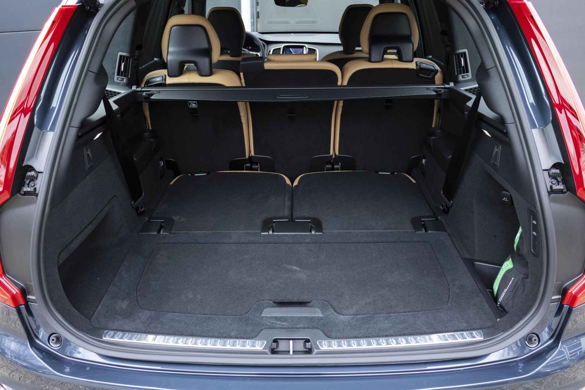 Volvo XC90 T8 Recharge AWD Ultimate Bright | Massagestoelen | Luchtvering | Panoramadak | Head-up display | 360º camera | Harman Kardon audio | 21" velgen | Stoelventilatie - 39/44