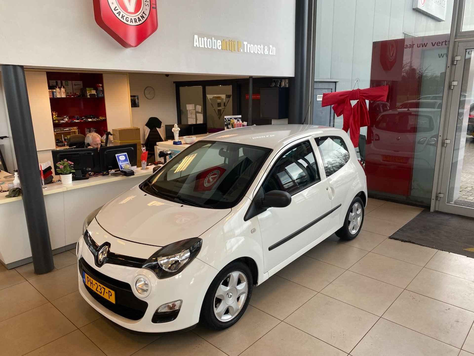 Renault Twingo 1.2 16V Collection,Airco,Bleutooth,Usb Ipod Aansluiting,15 Inch Lmv - 2/21