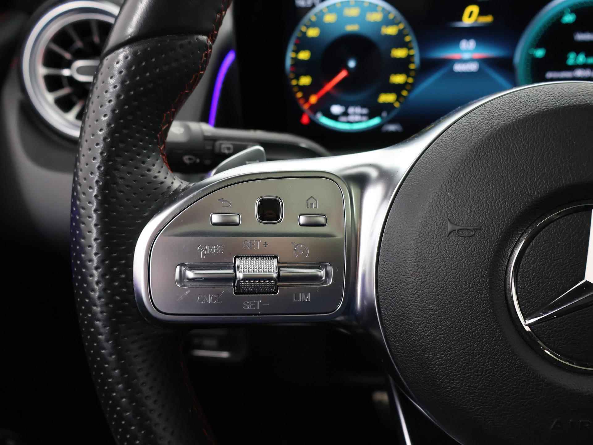 Mercedes-Benz EQB 250 AMG Line 67 kWh | Panoramadak| Keyless Go | Head-up display | Stoelverwarming | Nightpakket | parkeercamera | sfeerverlichting - 28/41