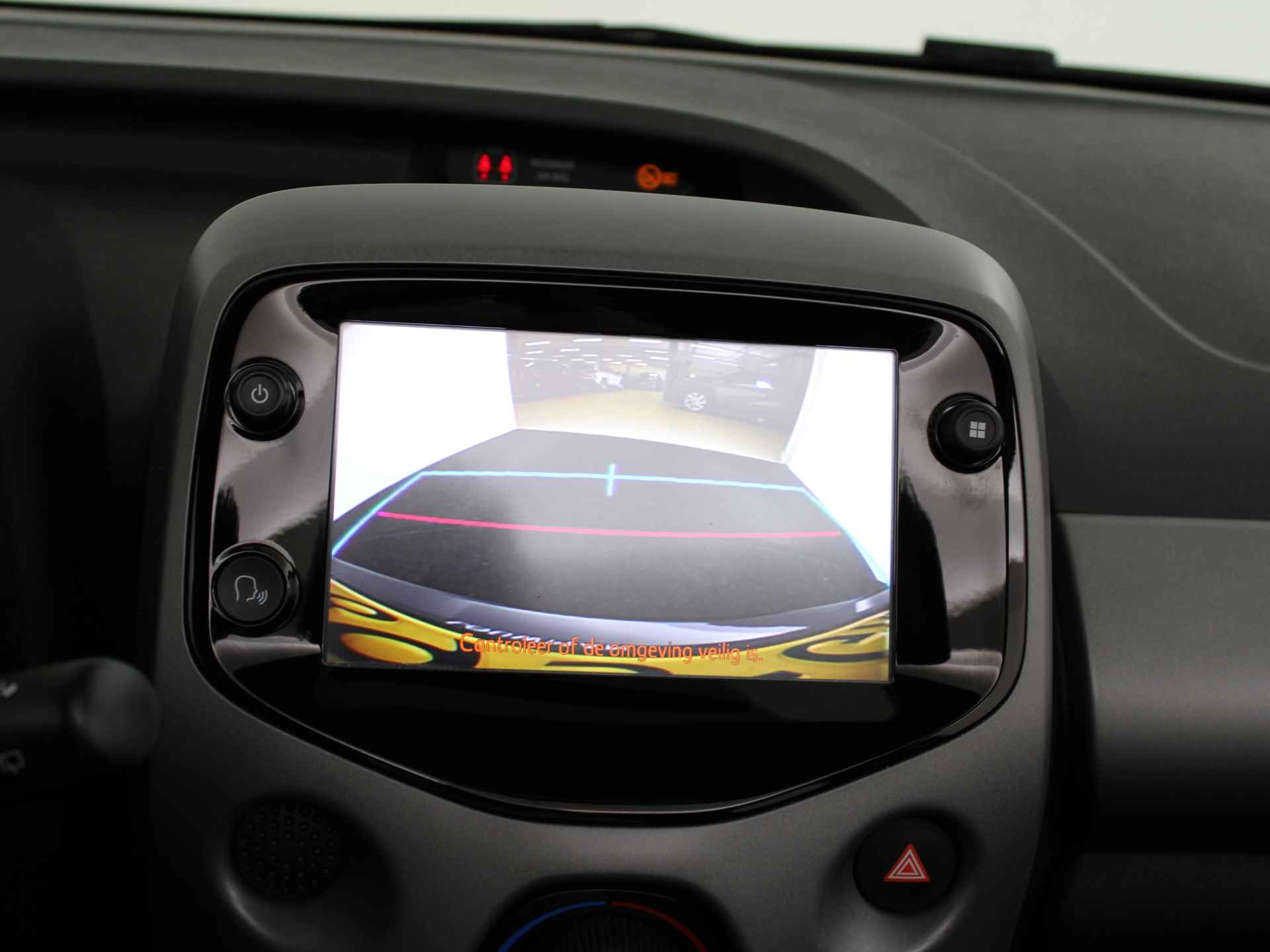 Toyota Aygo 1.0 VVT-i x-play cabrio - 10/51