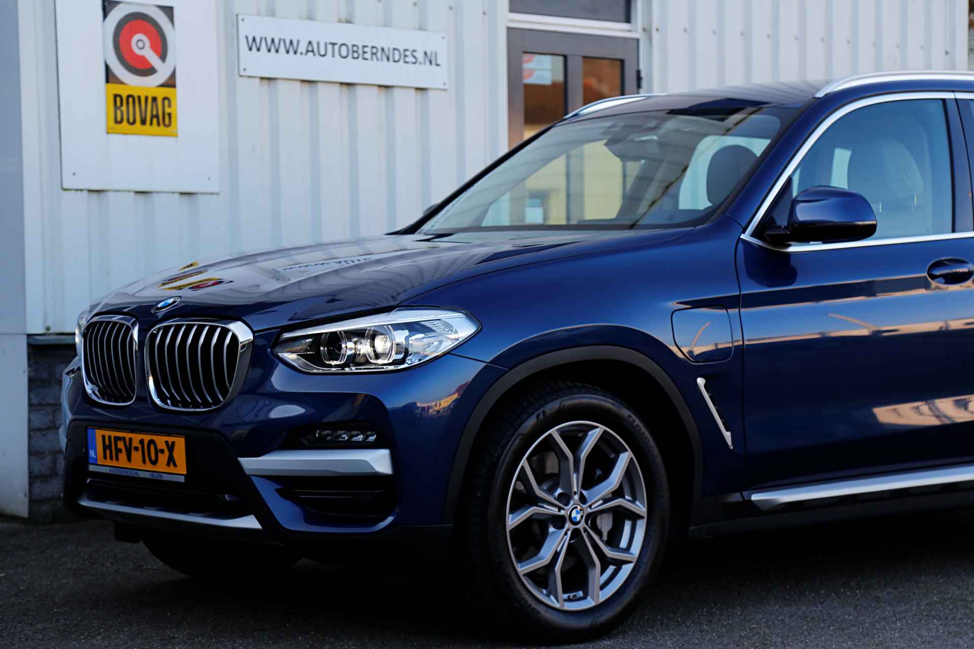 BMW X3 xDrive30e 292PK x-Line Plug in hybride PHEV*Perfect BMW Onderh.*Digi. Cockpit/Sportstoelen/Stoelverw./Elek. Klep/Ambiance/Apple - 51/63