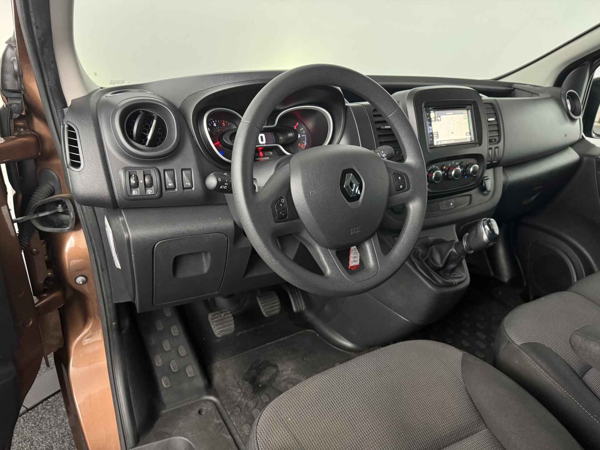 Renault Trafic Passenger 2.0 dCi 120 Grand Zen 9pers | Navi | Airco - 15/41