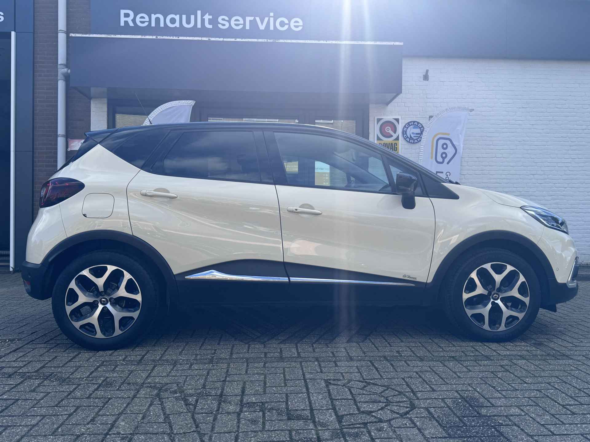 Renault Captur TCE 90 Intens, | Achteruitrijcamera | Trekhaak | Keyless Entry | dealer onderhouden - 5/41