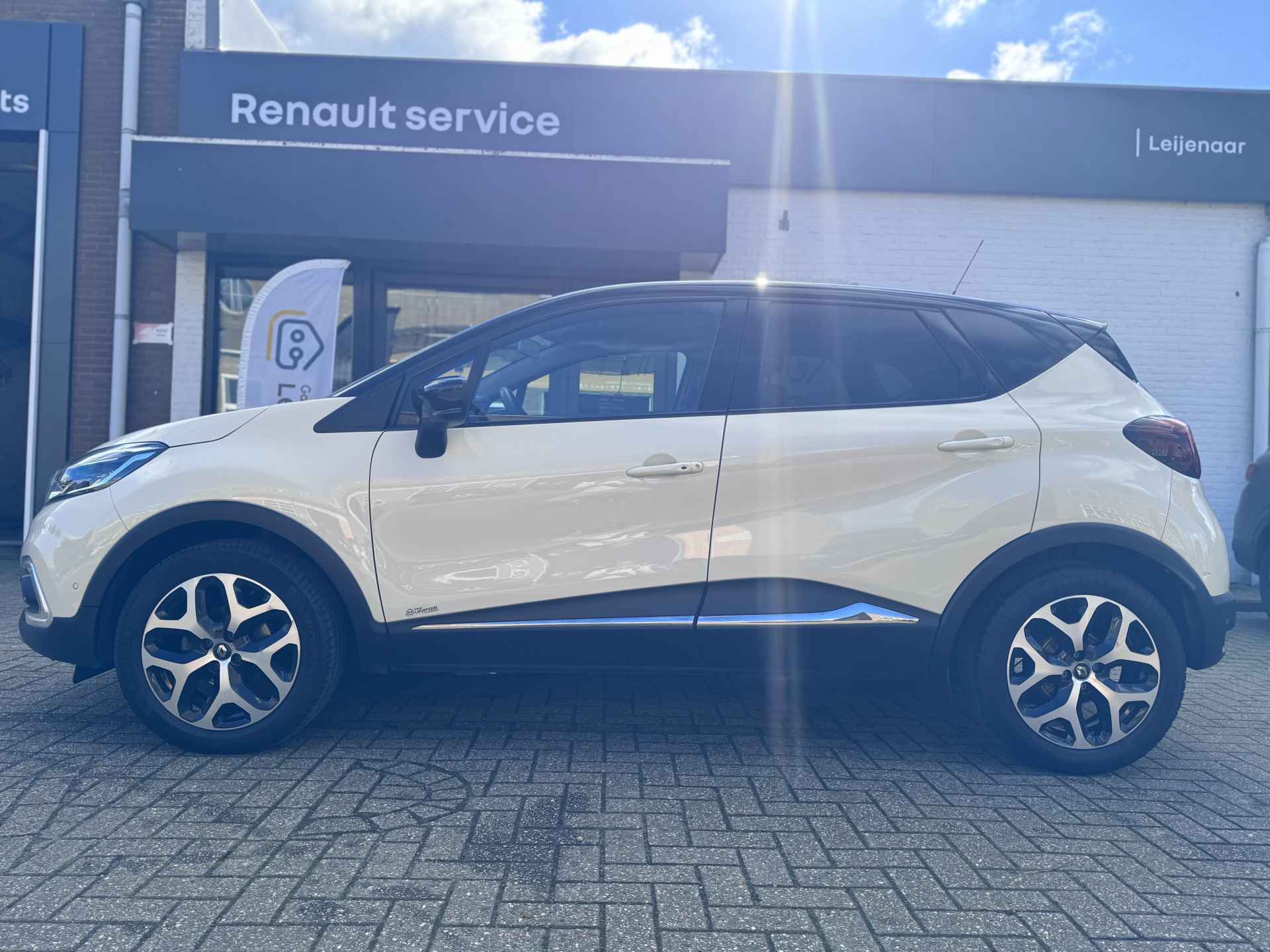 Renault Captur TCE 90 Intens, | Achteruitrijcamera | Trekhaak | Keyless Entry | dealer onderhouden - 6/41