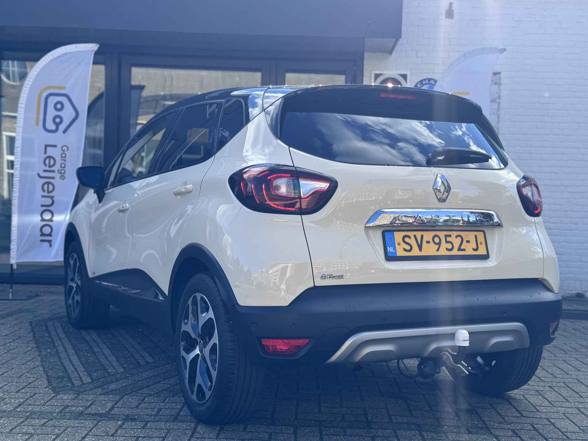 Renault Captur TCE 90 Intens, | Achteruitrijcamera | Trekhaak | Keyless Entry | dealer onderhouden - 7/41