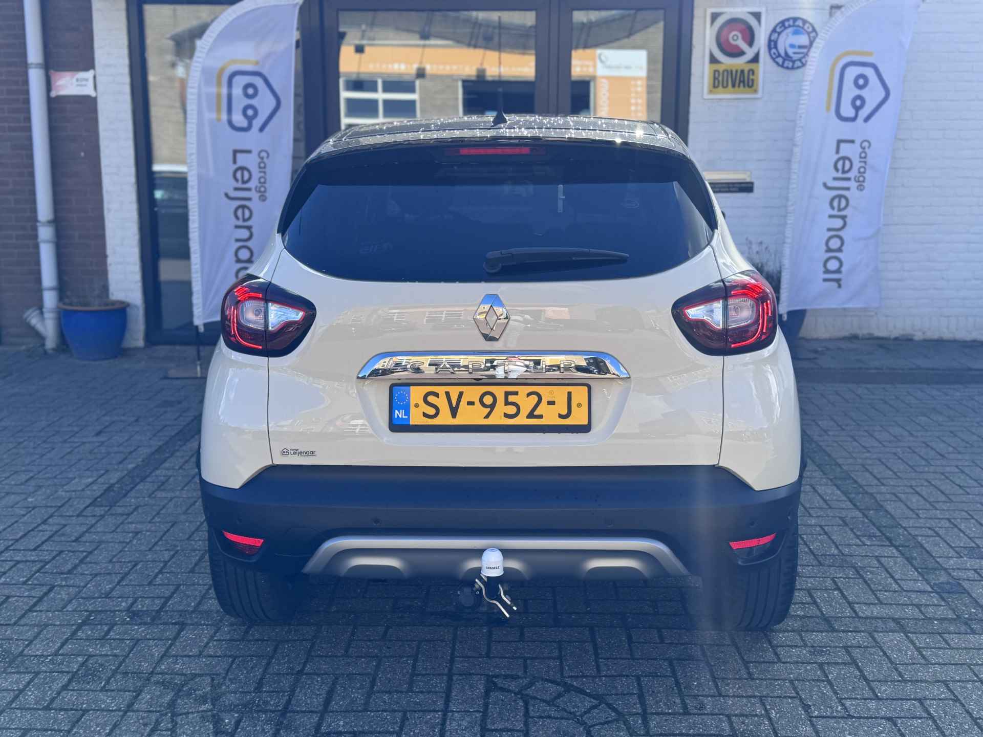 Renault Captur TCE 90 Intens, | Achteruitrijcamera | Trekhaak | Keyless Entry | dealer onderhouden - 8/41