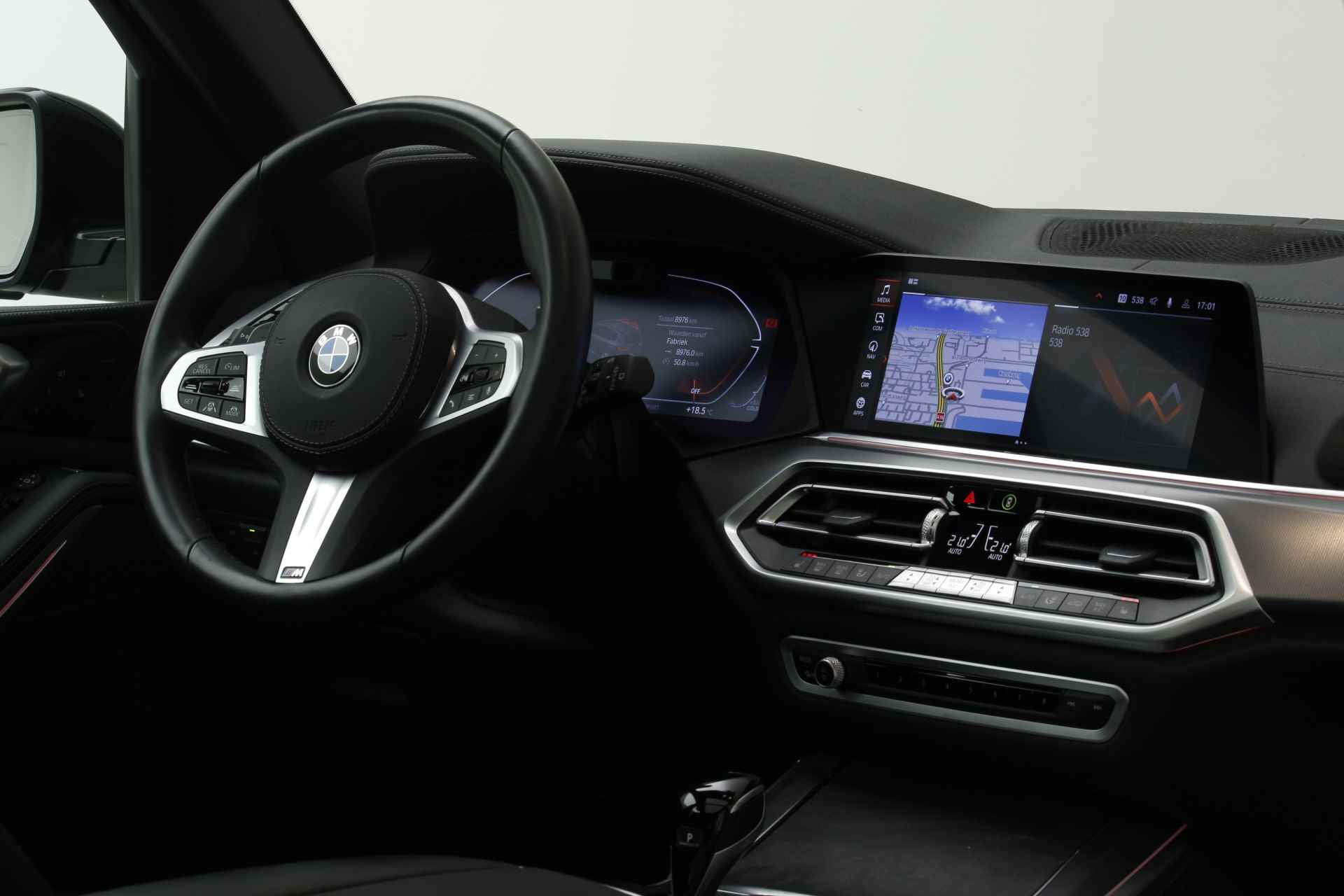 BMW X5 xDrive40i M-Sport | 3e zitrij | 7 zits | Panorama | 22" | Personal CoPilot - 25/34