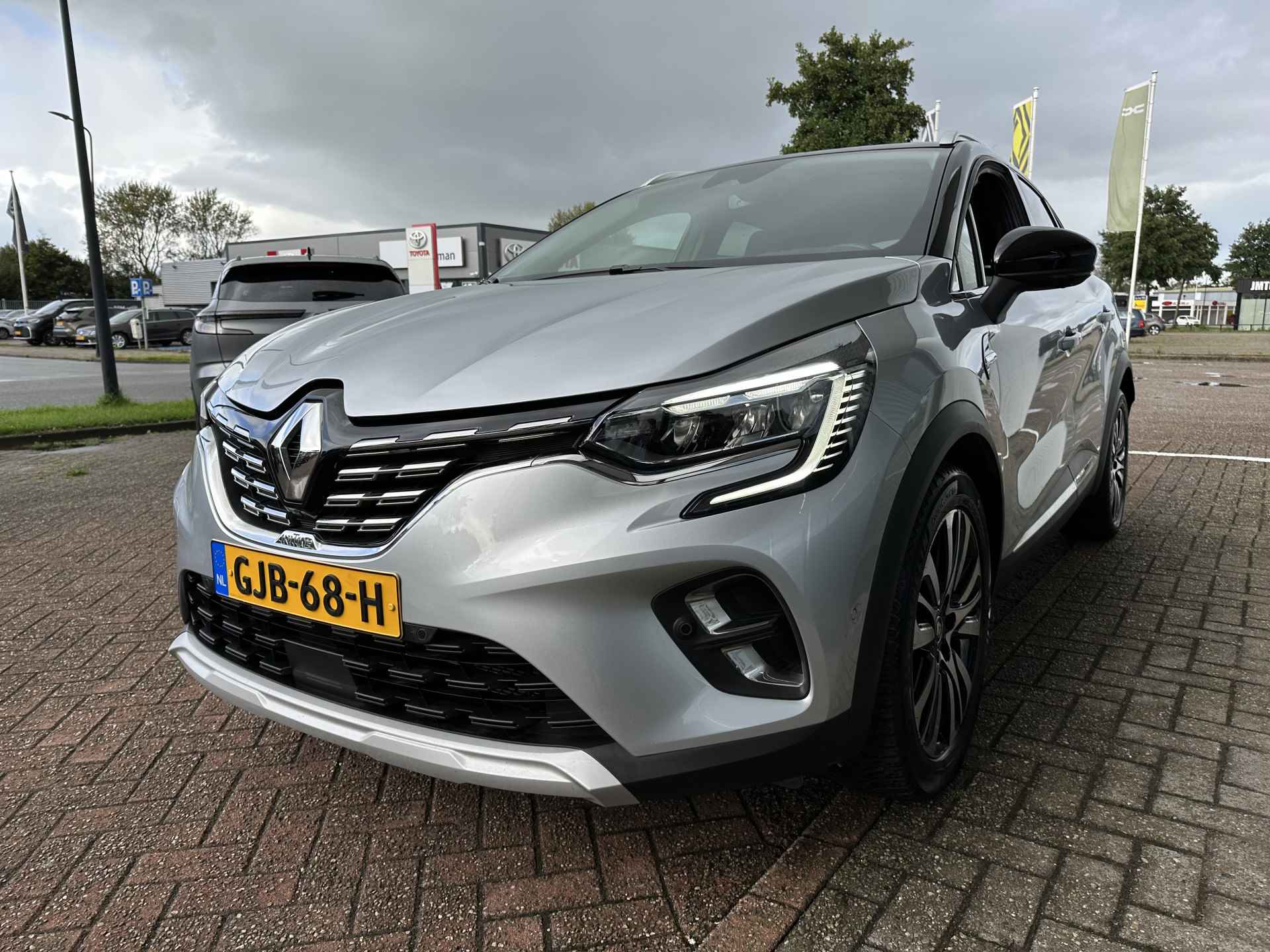 Renault Captur 1.6 E-Tech Plug-in Hybrid 160 Initiale Paris | 360 camera | leer | stoelverwarming | Easy Park Assist | tijdelijk gratis Top Afleverpakket twv Eur 695 - 5/56